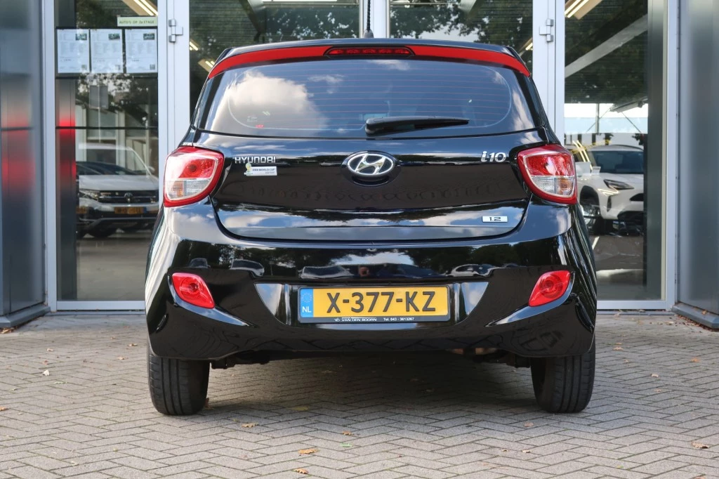 Hoofdafbeelding Hyundai i10