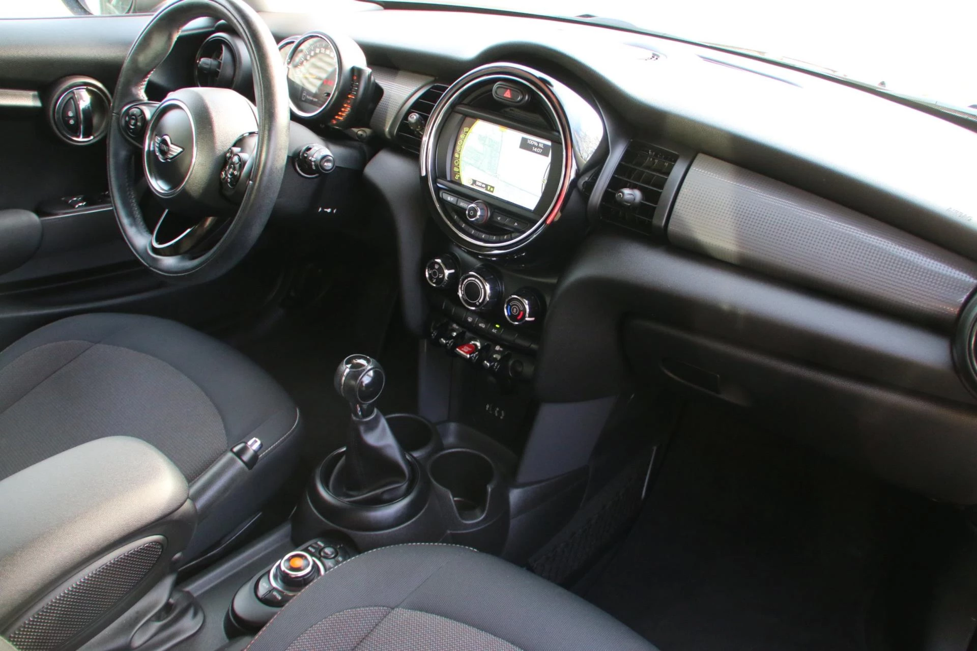 Hoofdafbeelding MINI One