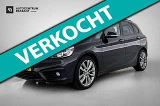 BMW 2-serie Active Tourer 225i Luxury Automaat (PANORAMADAK, AFNEEMBARE TREKHAAK, STOELVERWARMING, SFEERVERLICHTING)