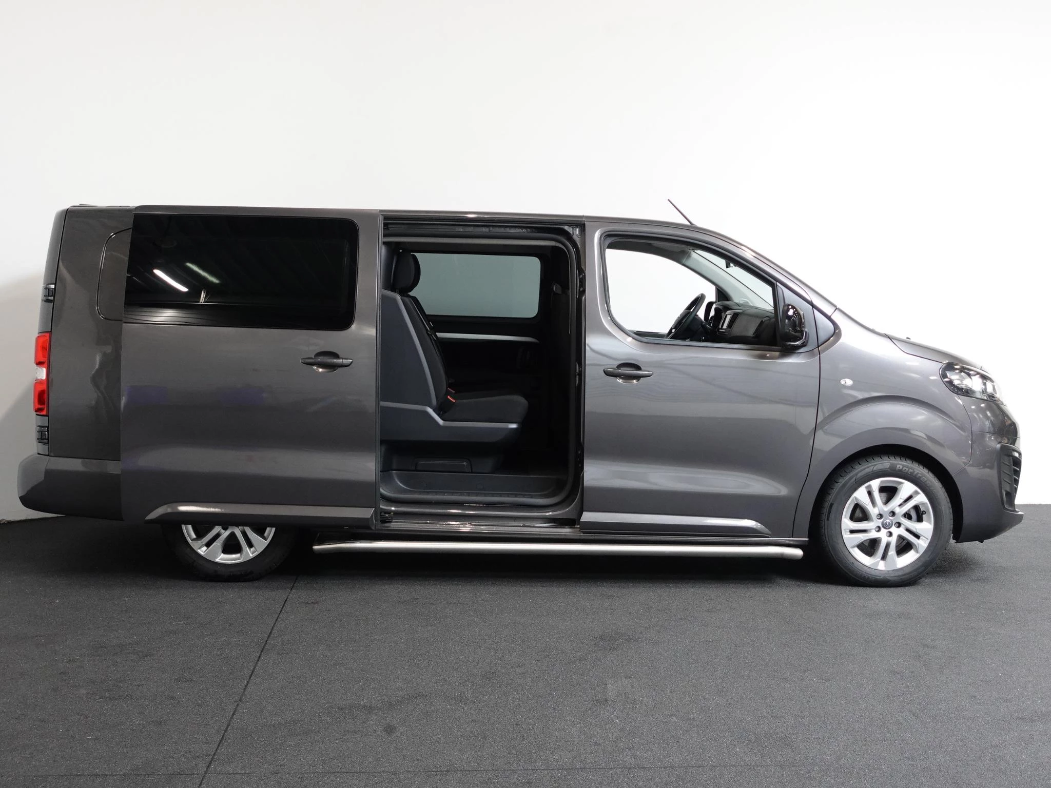 Hoofdafbeelding Opel Vivaro-e