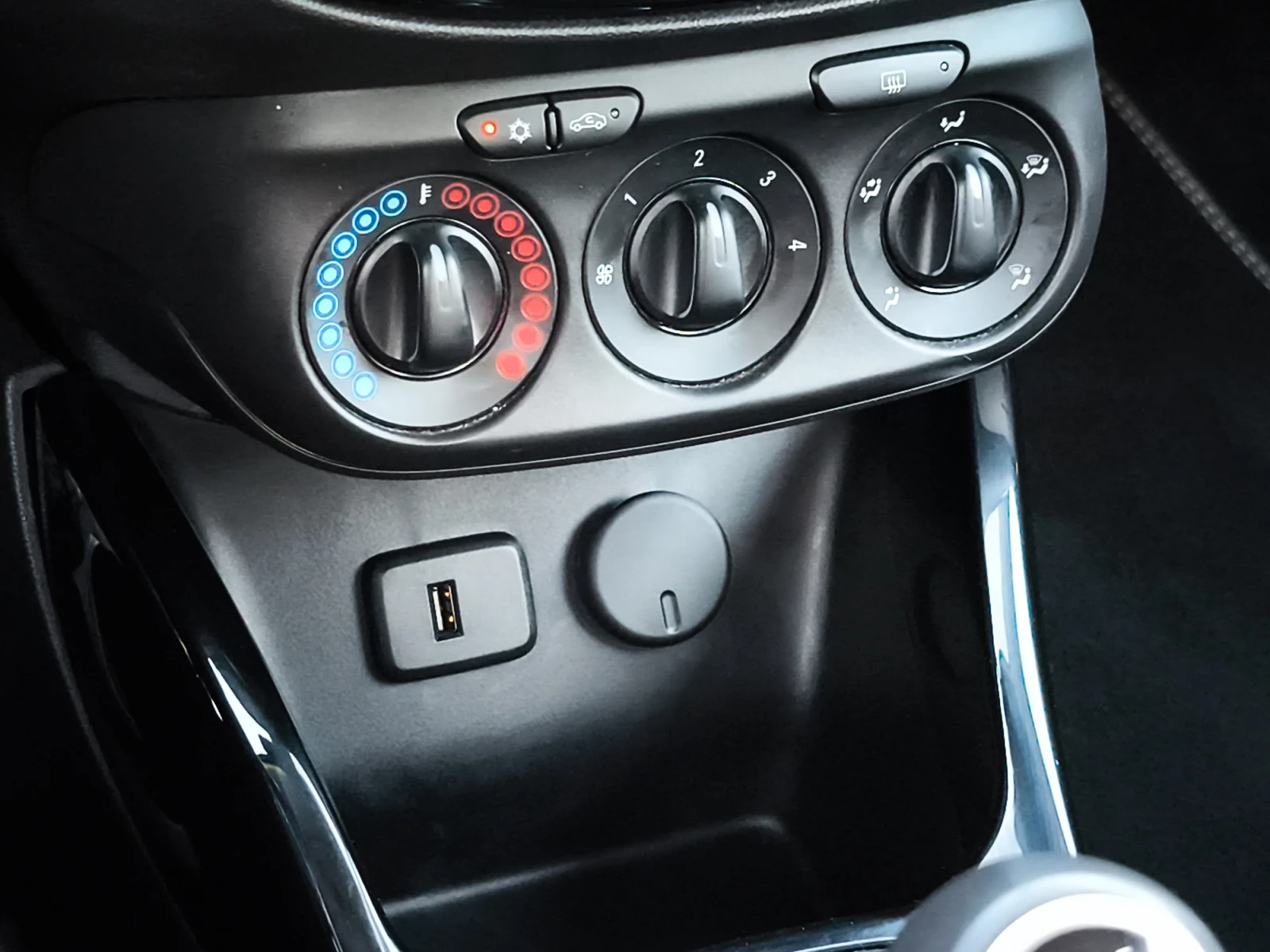 Hoofdafbeelding Opel ADAM