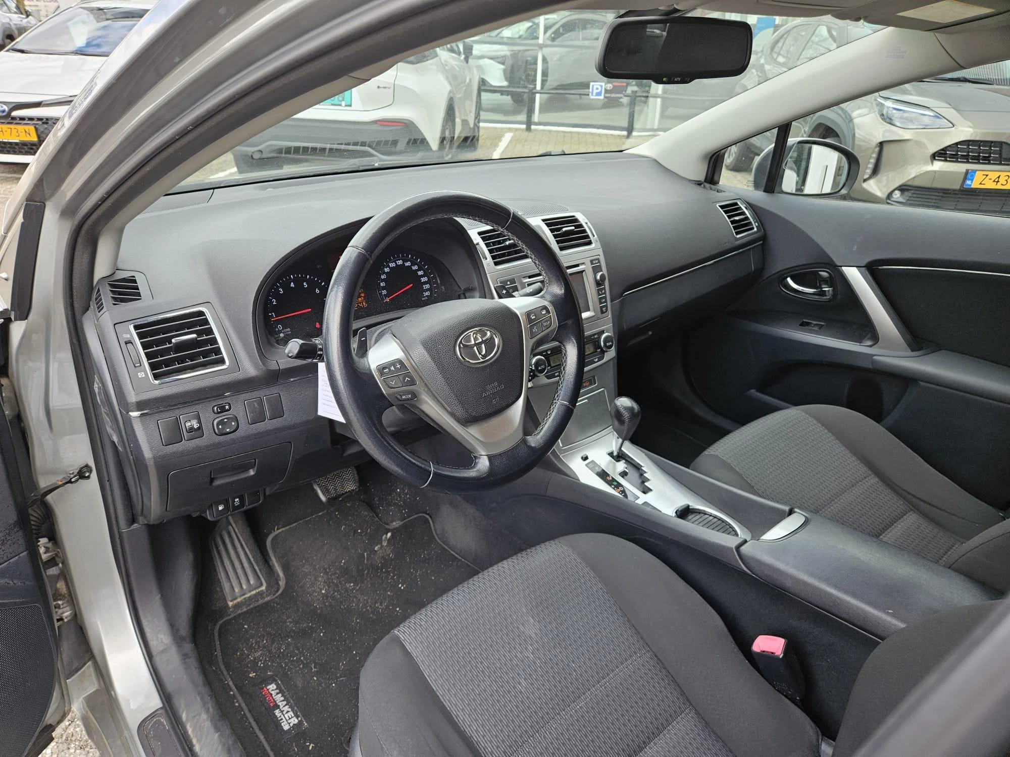 Hoofdafbeelding Toyota Avensis