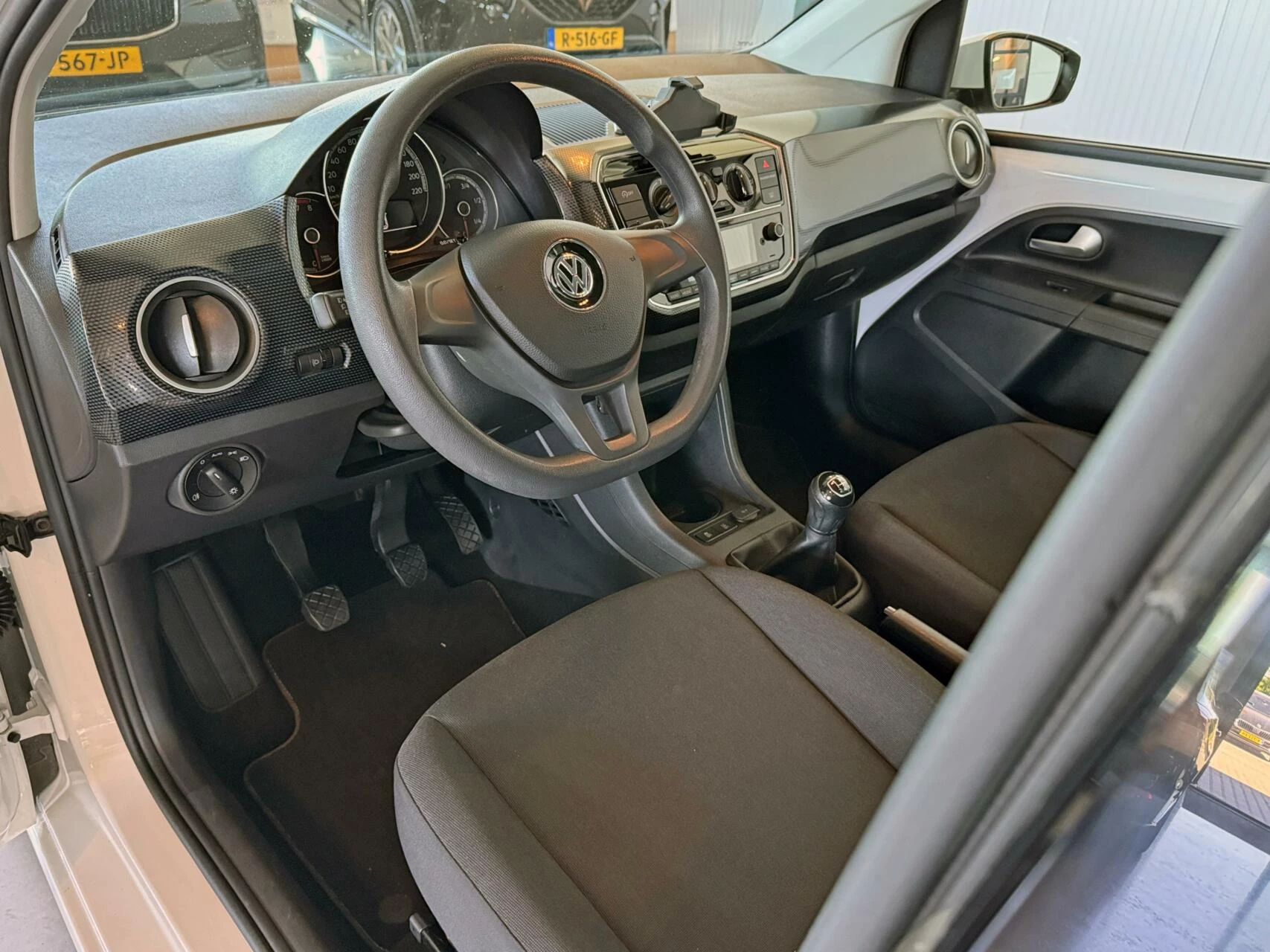 Hoofdafbeelding Volkswagen up!