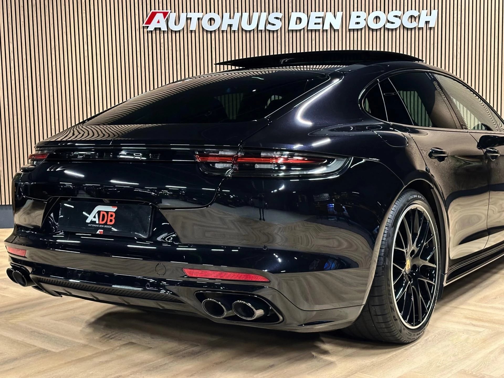 Hoofdafbeelding Porsche Panamera