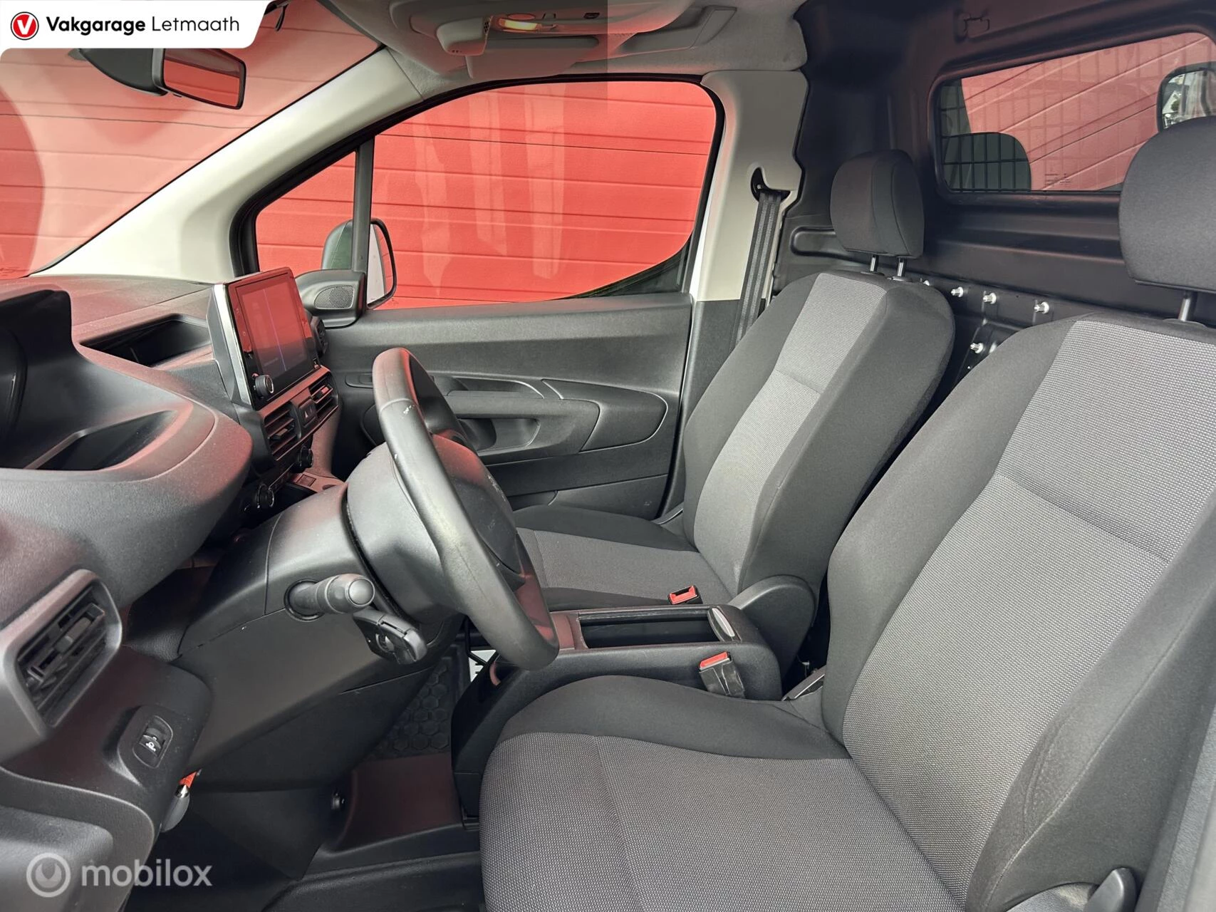 Hoofdafbeelding Peugeot Partner