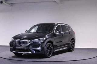 BMW X1 sDrive20i VDL Nedcar Edition | Panoramadak | H/K | Stoelverwarming