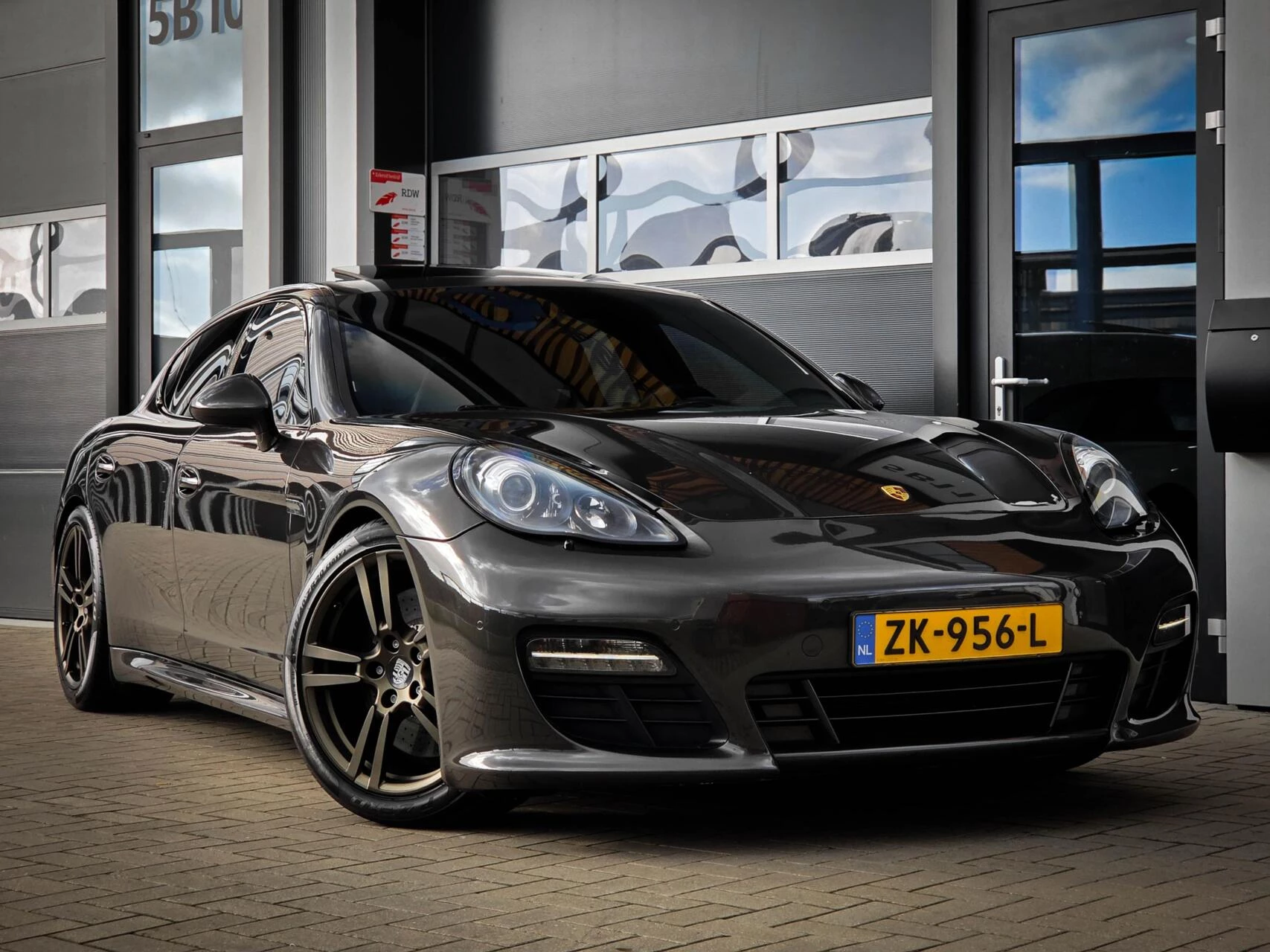 Hoofdafbeelding Porsche Panamera