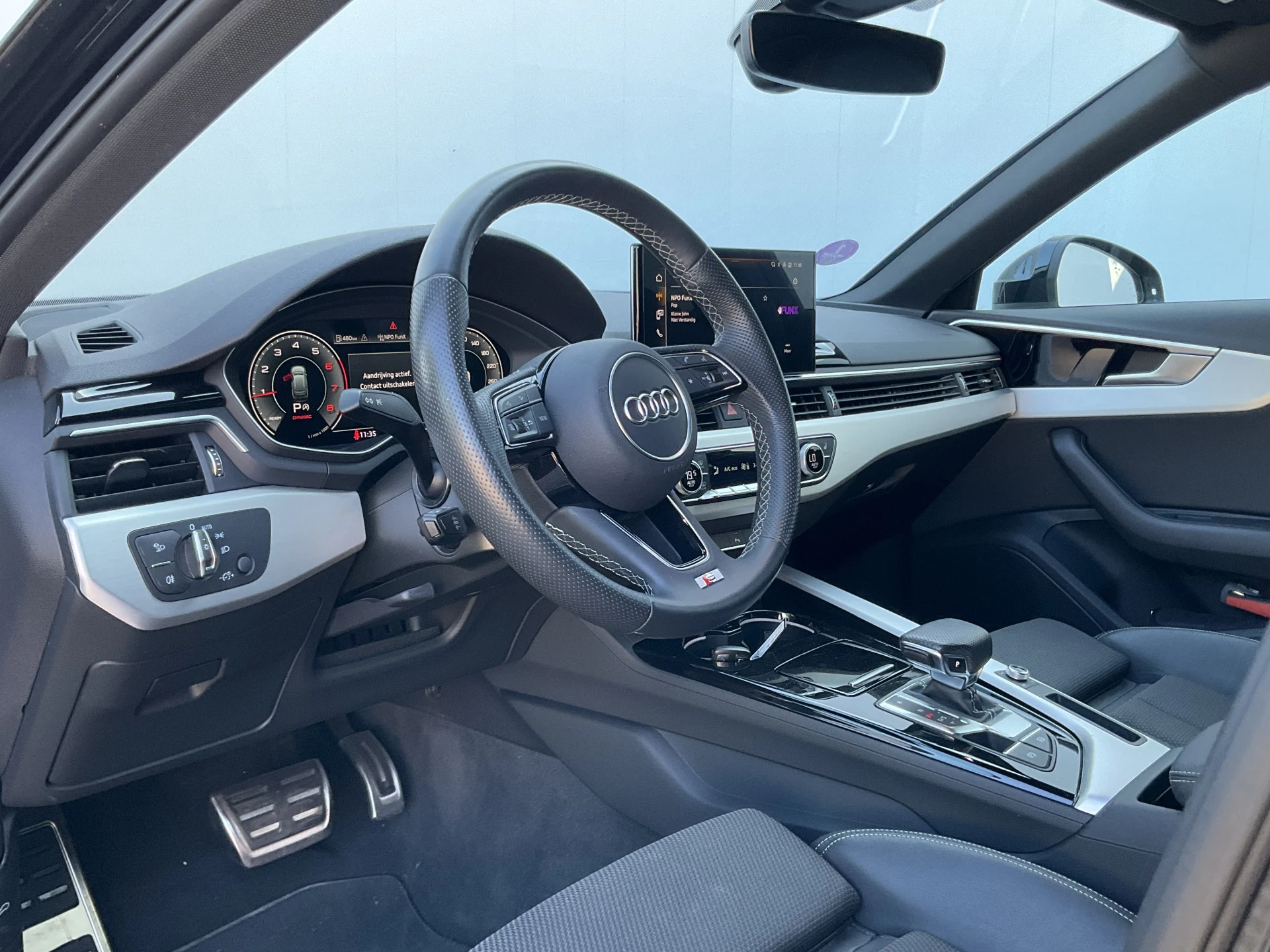 Hoofdafbeelding Audi A4