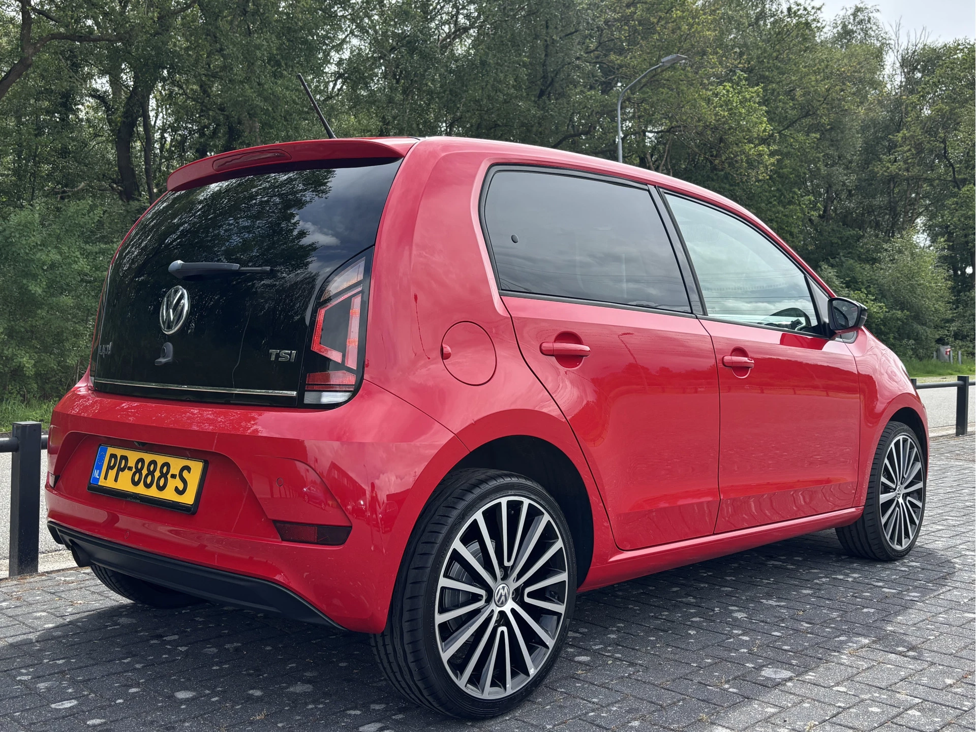 Hoofdafbeelding Volkswagen up!