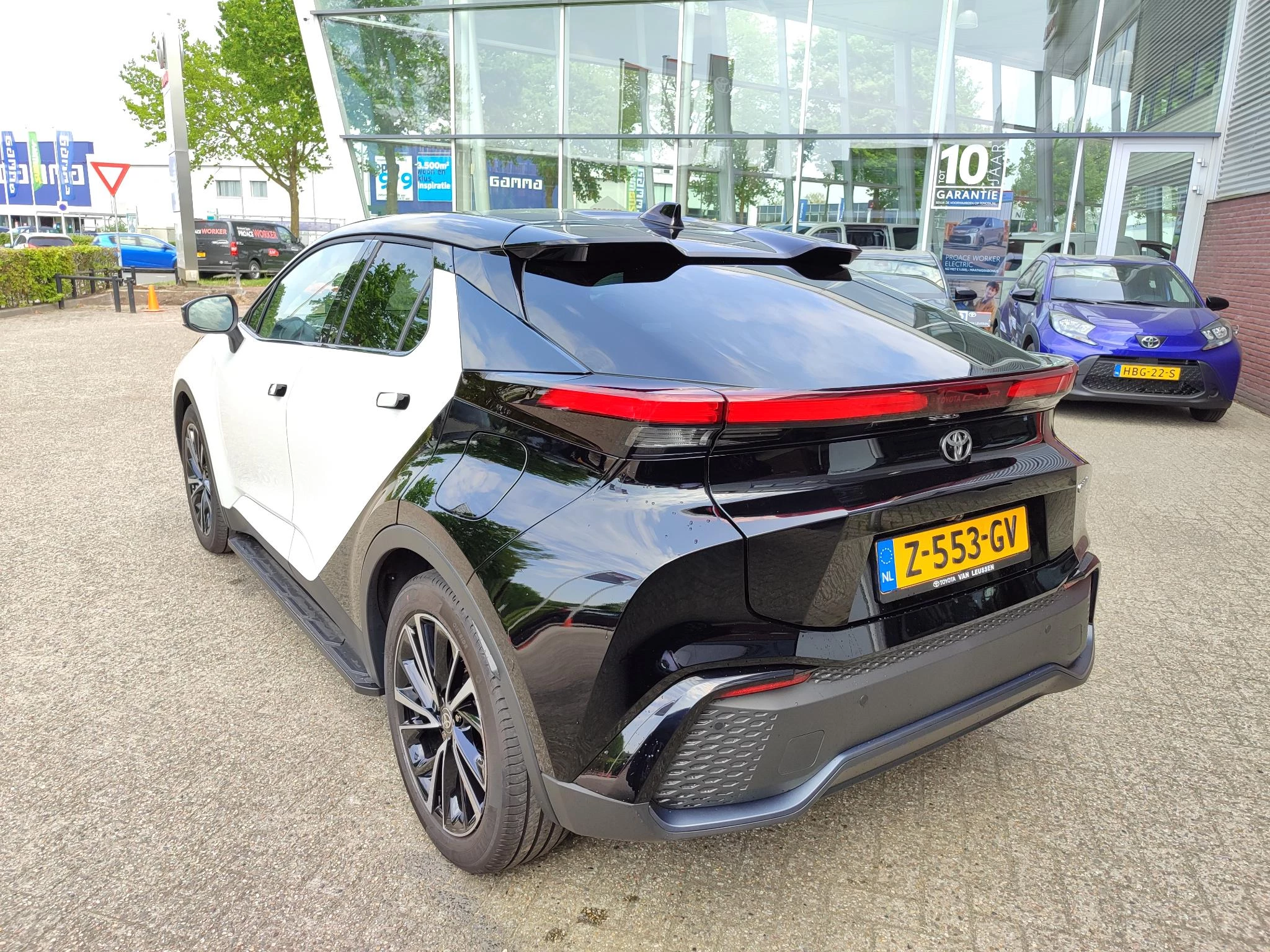 Hoofdafbeelding Toyota C-HR
