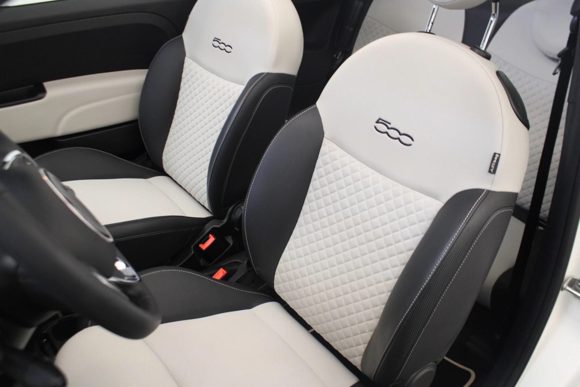 Hoofdafbeelding Fiat 500C