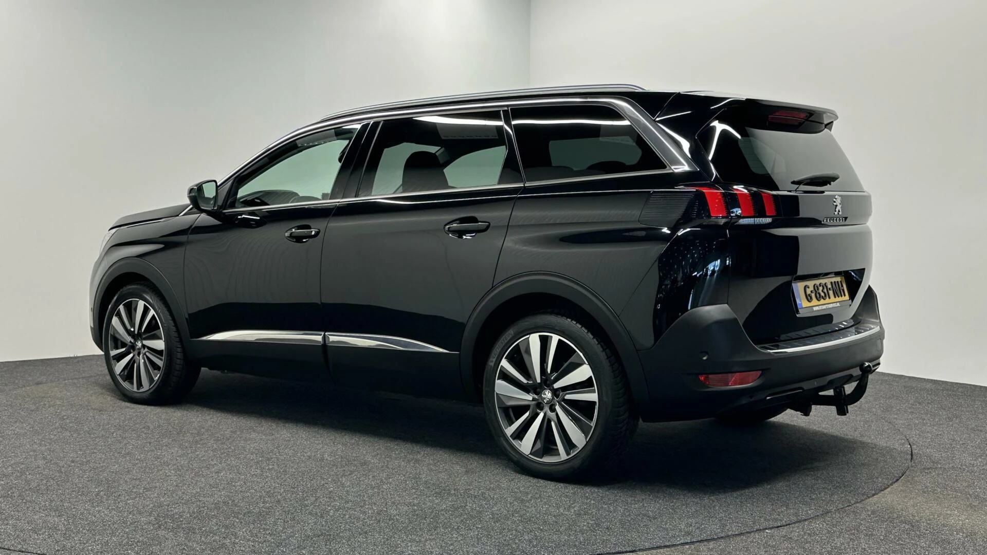 Hoofdafbeelding Peugeot 5008