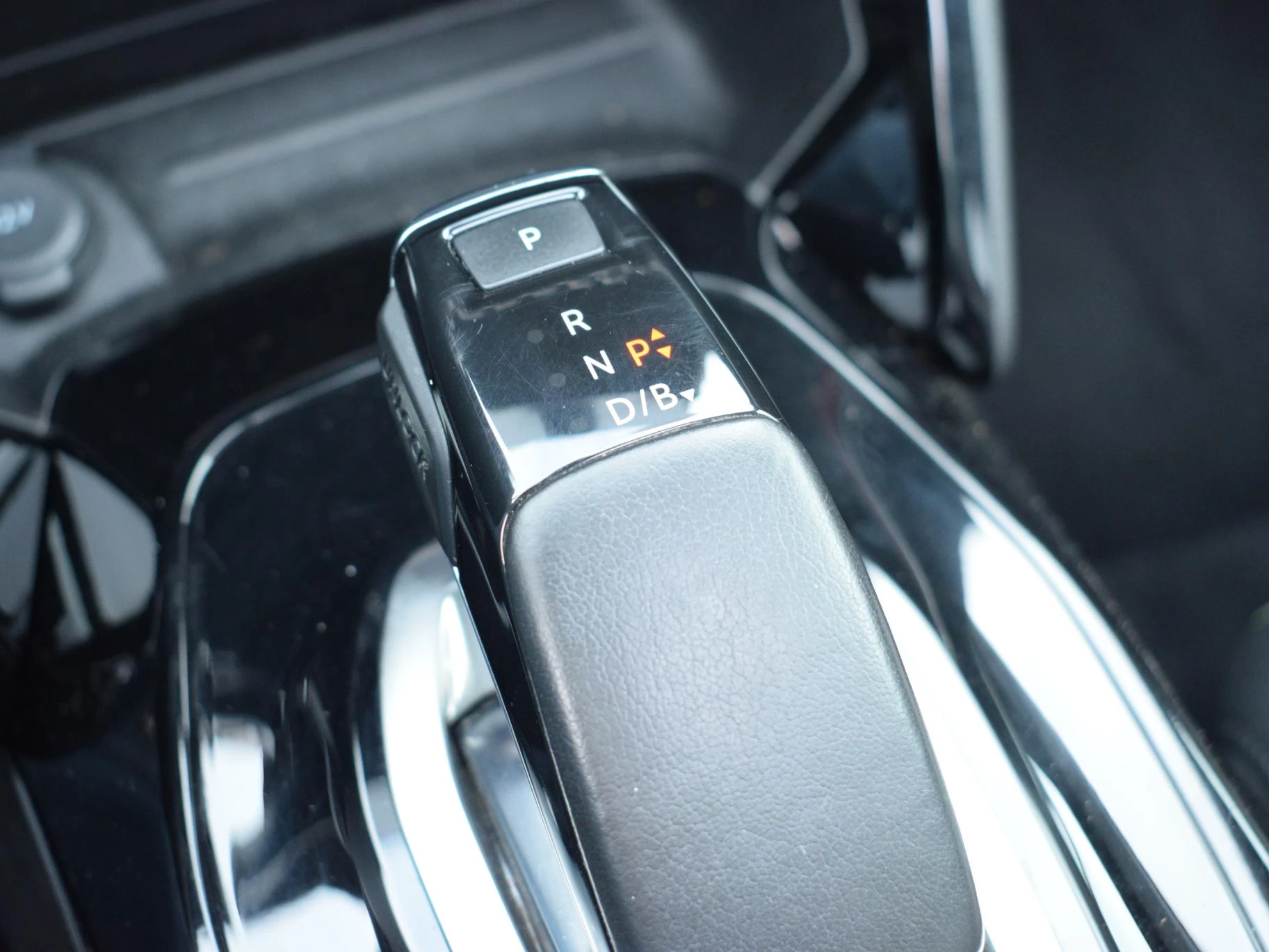 Hoofdafbeelding Peugeot e-2008