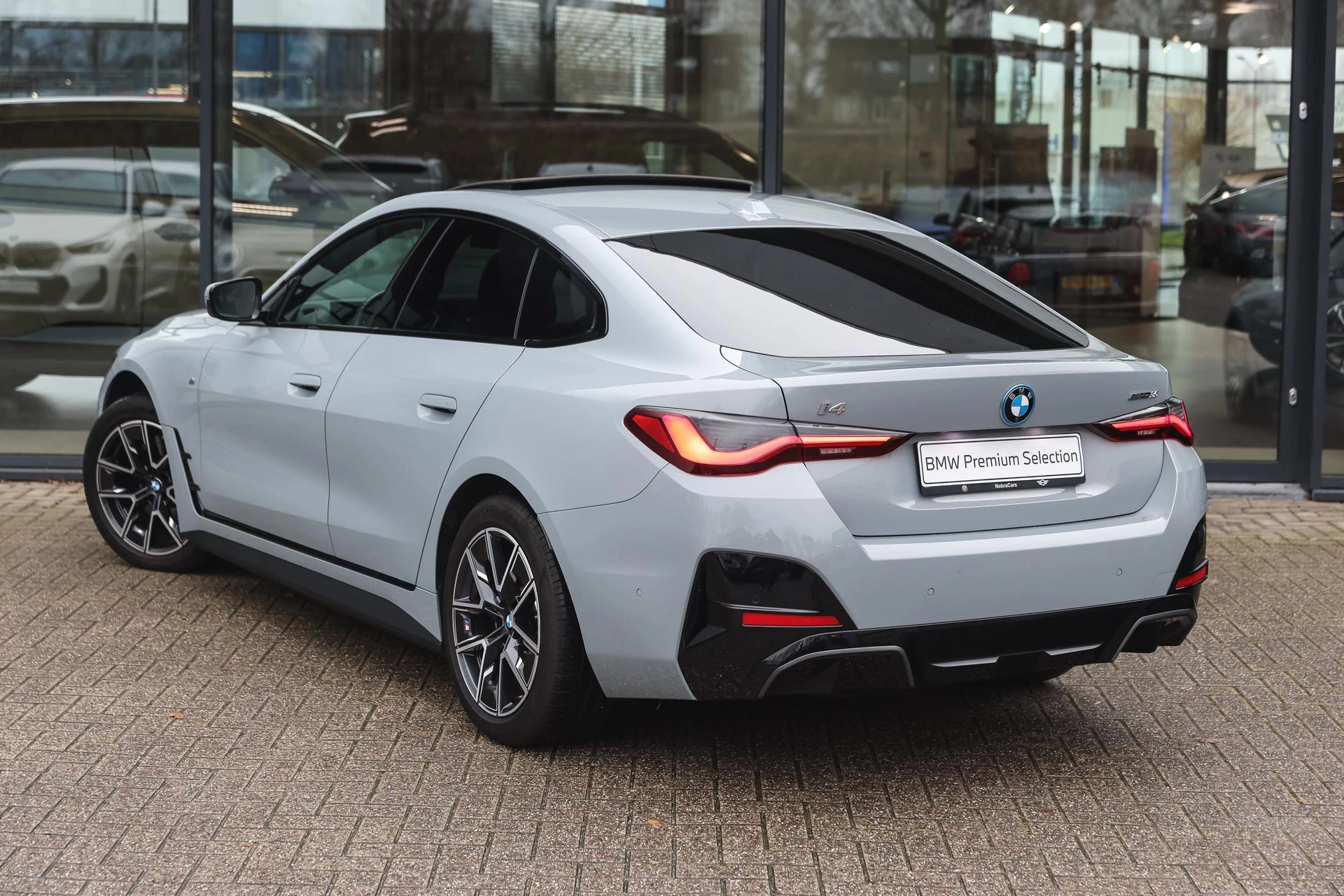 Hoofdafbeelding BMW i4