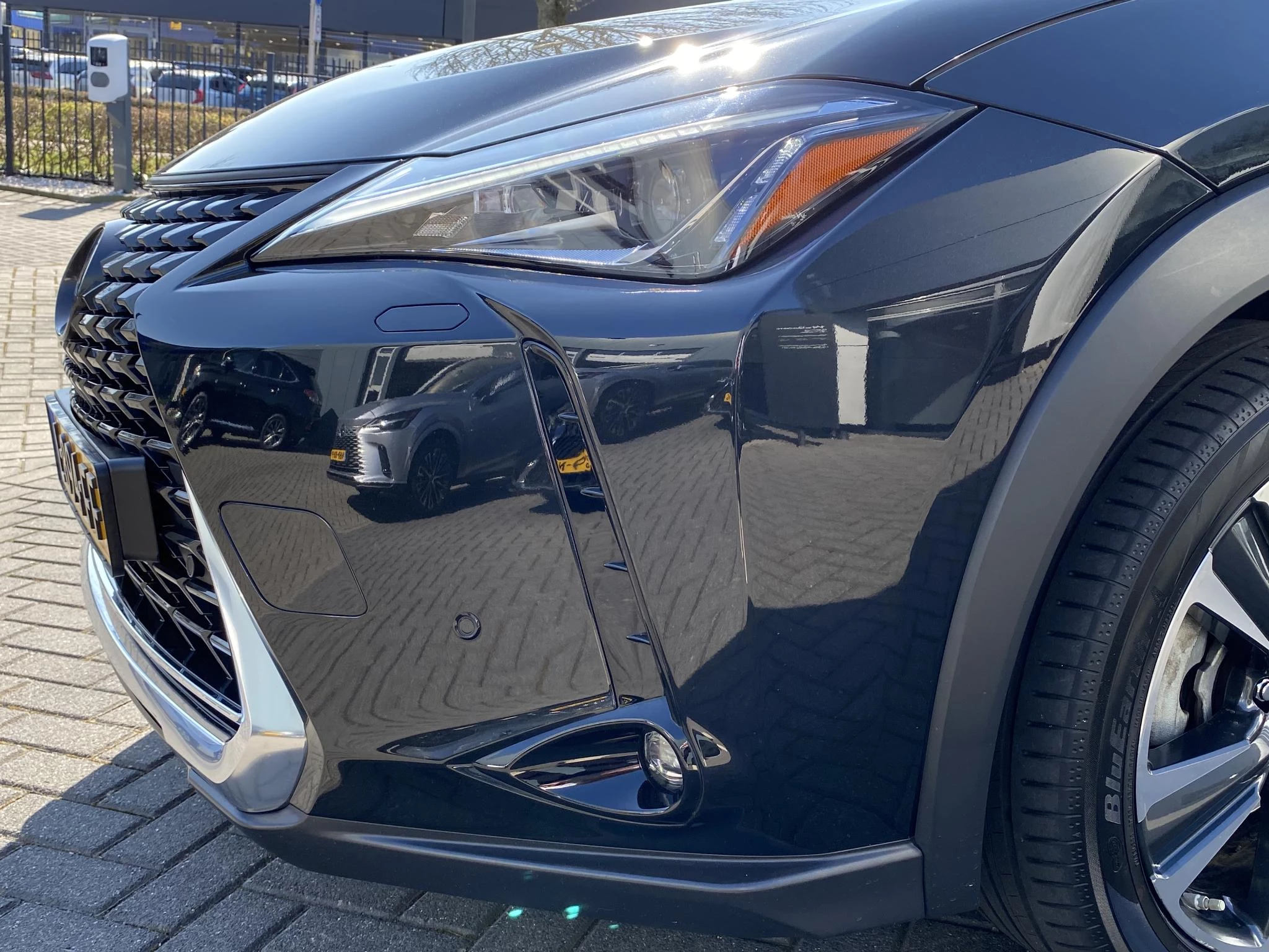 Hoofdafbeelding Lexus UX