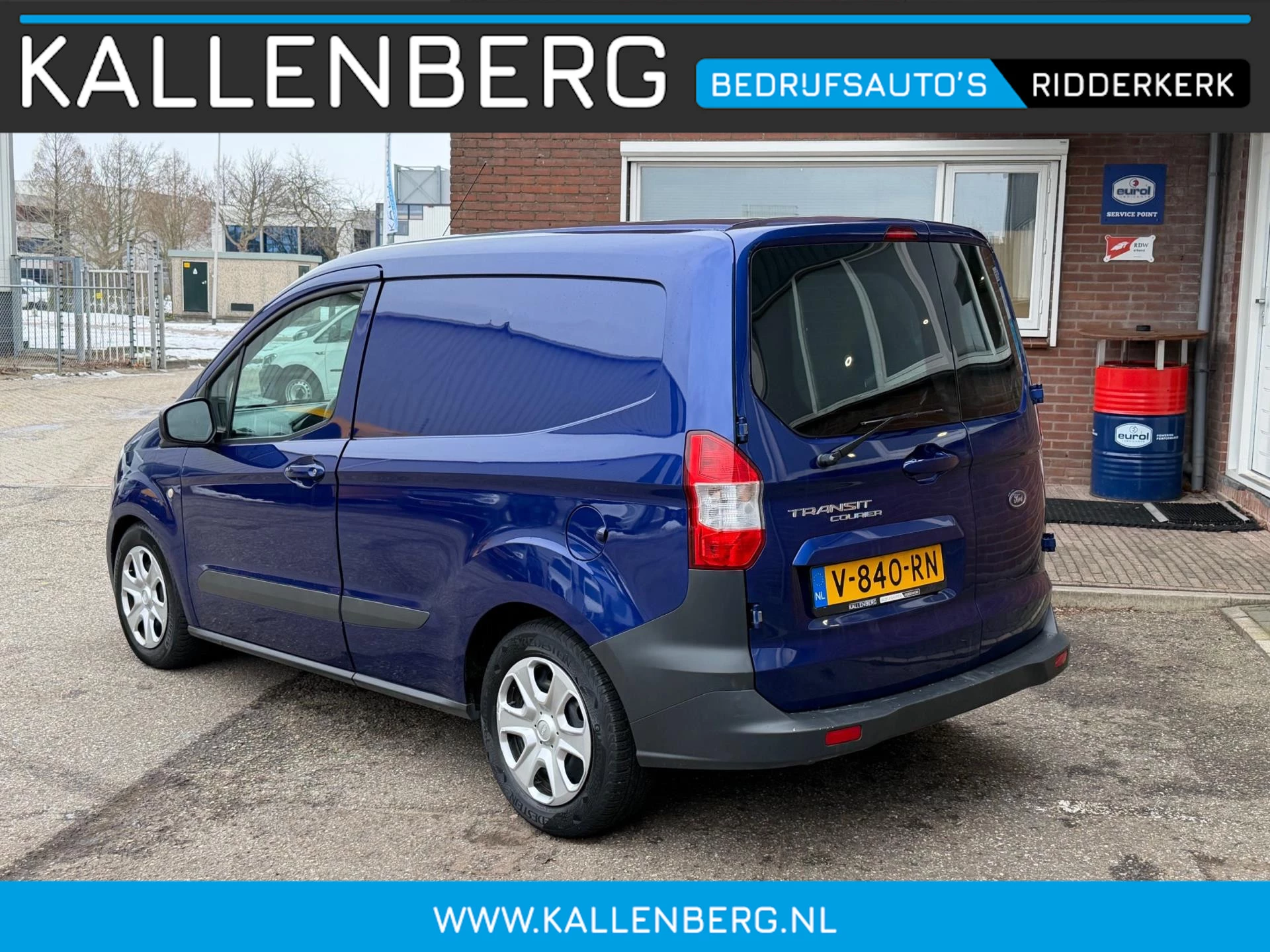 Hoofdafbeelding Ford Transit Courier