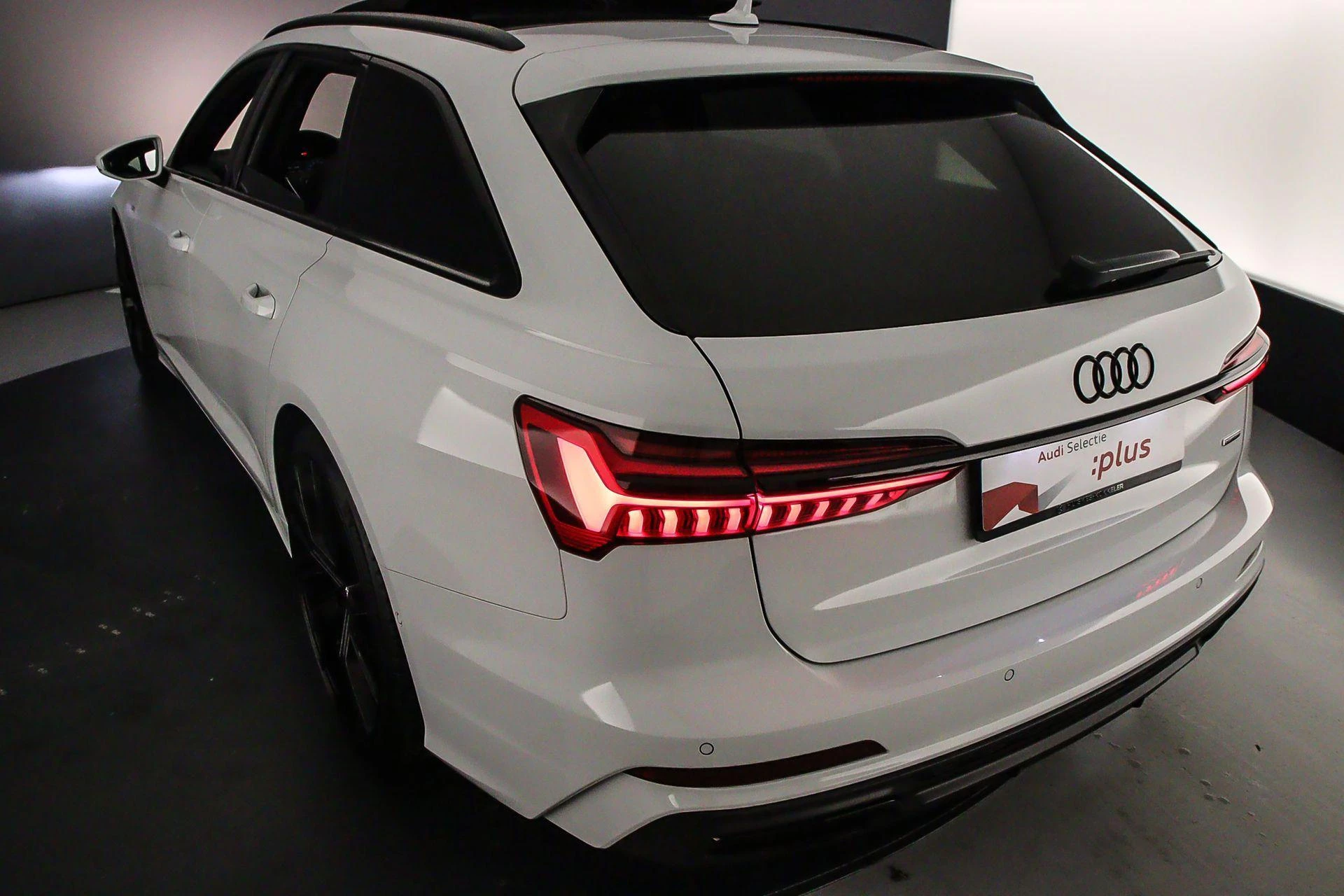 Hoofdafbeelding Audi A6