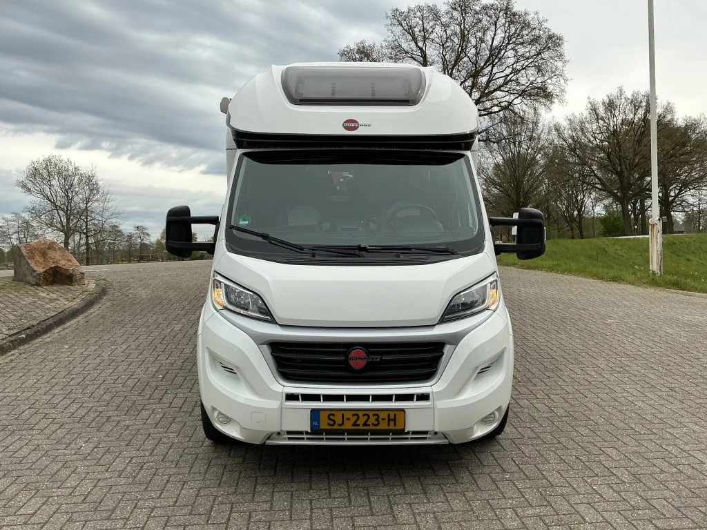 Hoofdafbeelding Bürstner Ixeo Bt6801