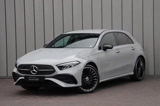 Mercedes-Benz A-Klasse 250e AMG | 218PK | Keyless-go | Sfeerverlichting | Widescreen | Stuurwielverw. | ACC | Standkachel | 2025.