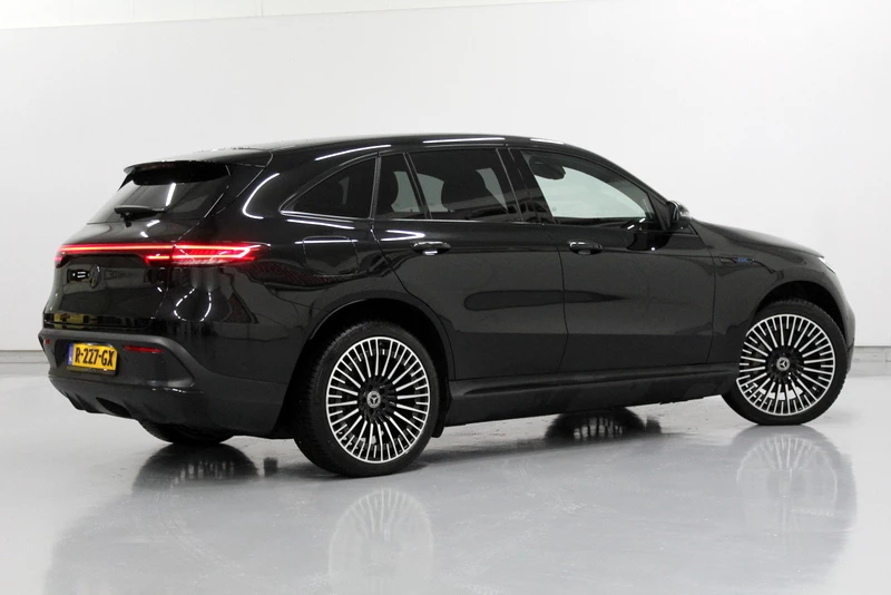 Hoofdafbeelding Mercedes-Benz EQC