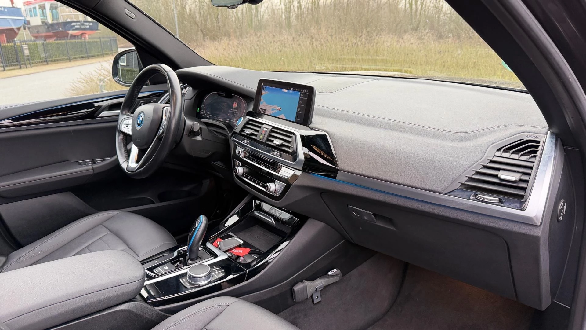 Hoofdafbeelding BMW iX3