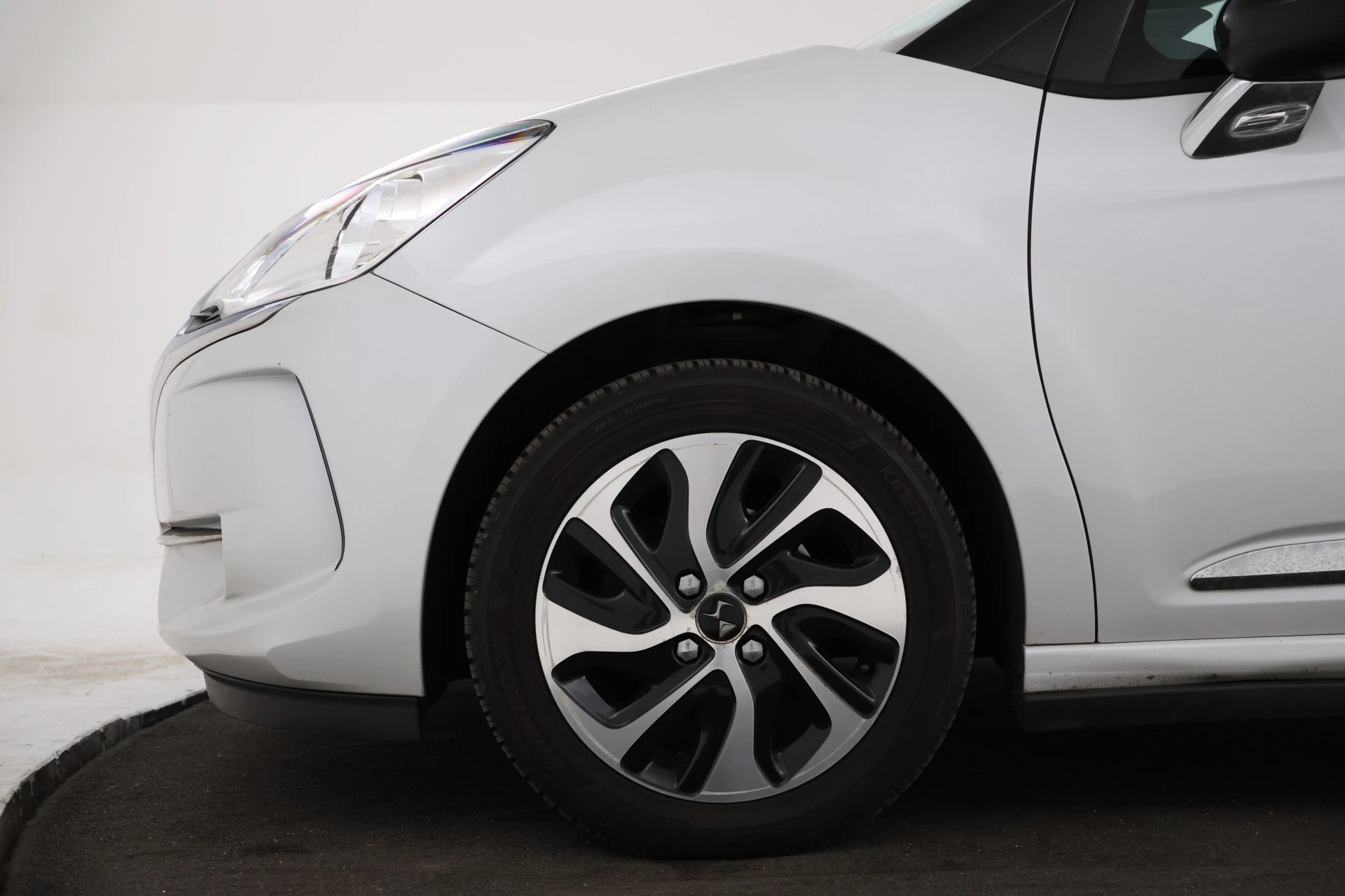 Hoofdafbeelding DS DS 3