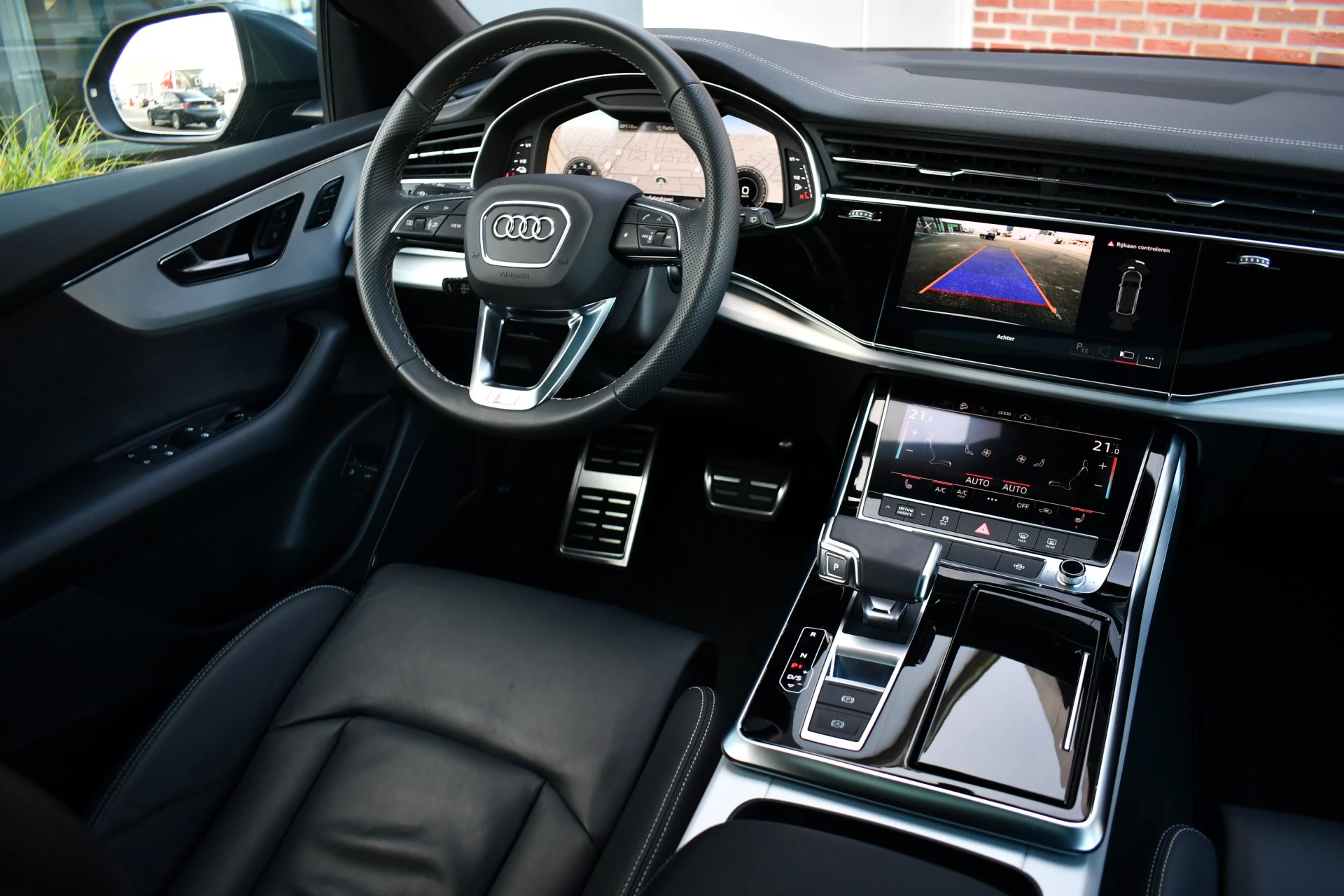 Hoofdafbeelding Audi Q8