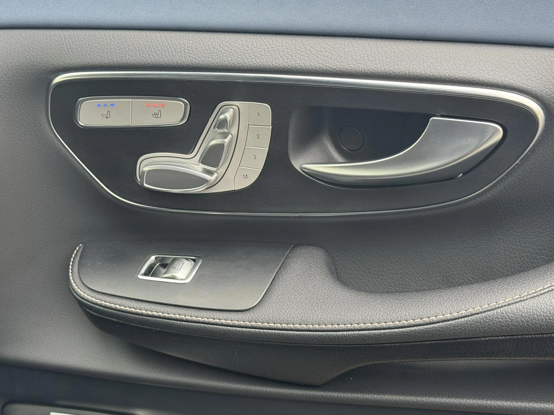 Hoofdafbeelding Mercedes-Benz EQV