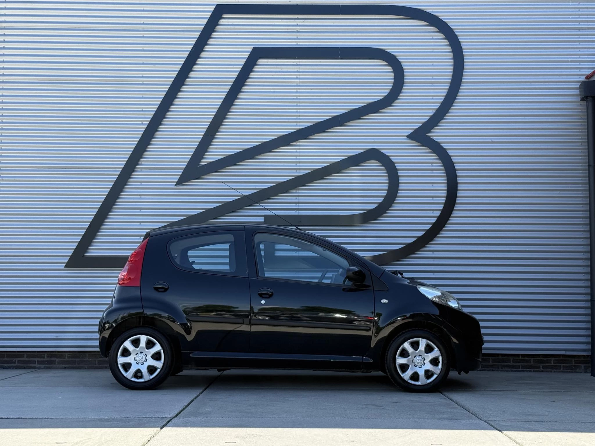 Hoofdafbeelding Peugeot 107