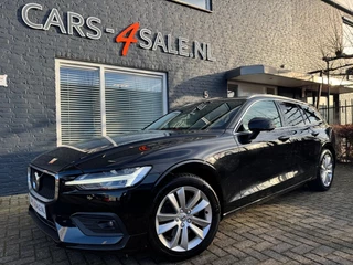 Hoofdafbeelding Volvo V60 Volvo V60 2.0 B3 Autom. Momentum + Chroom + D-Glas + Lmv - 133 dkm