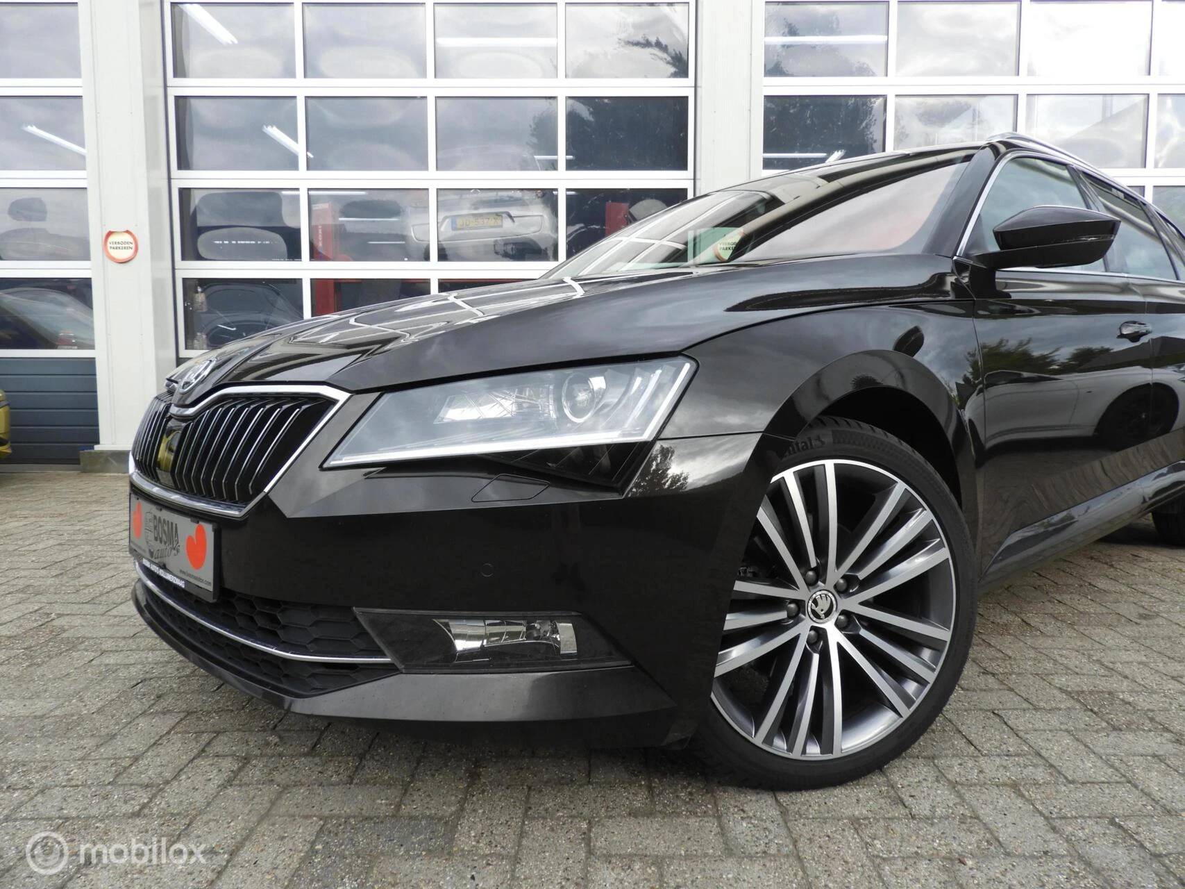 Hoofdafbeelding Škoda Superb