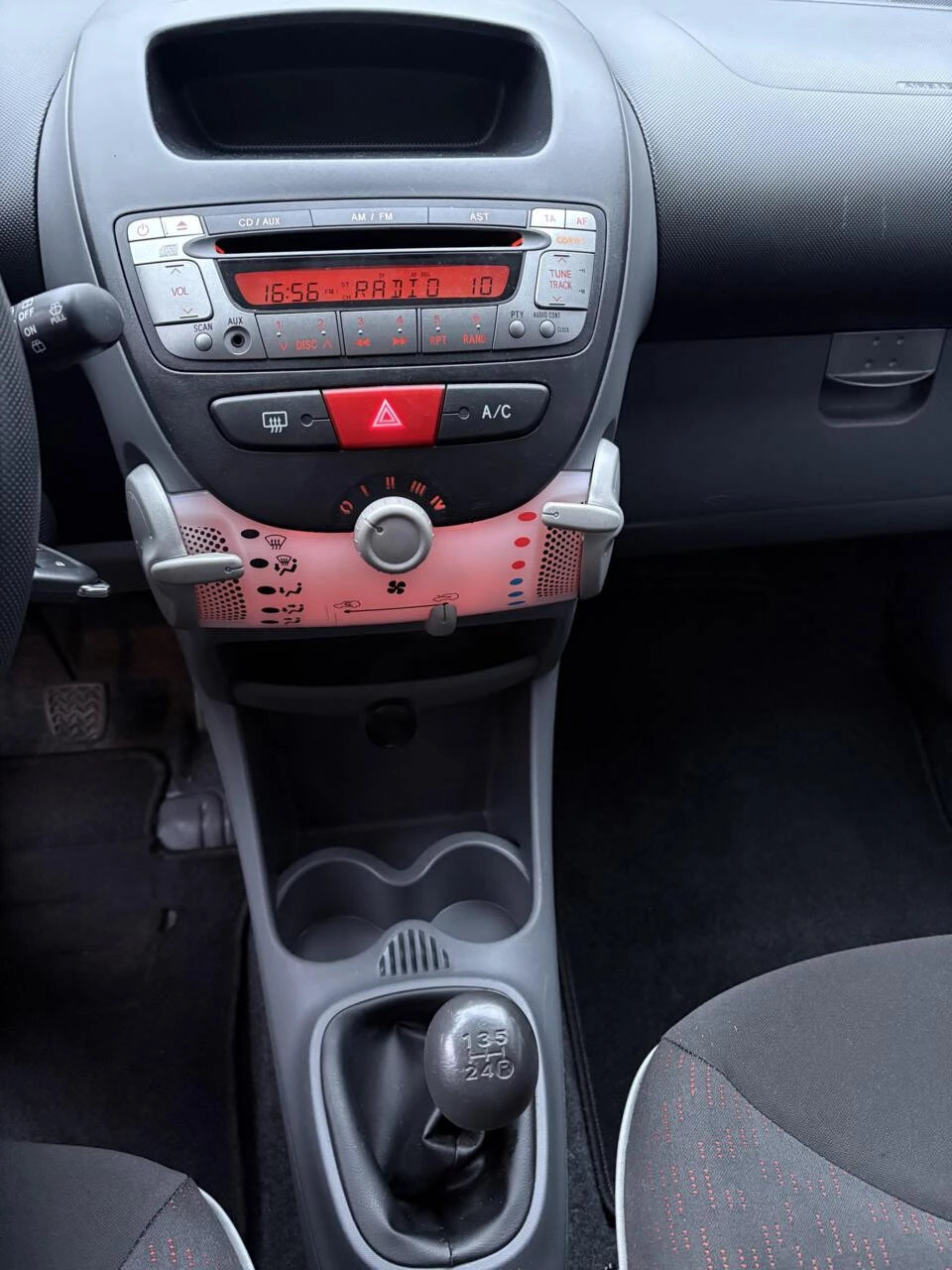 Hoofdafbeelding Peugeot 107