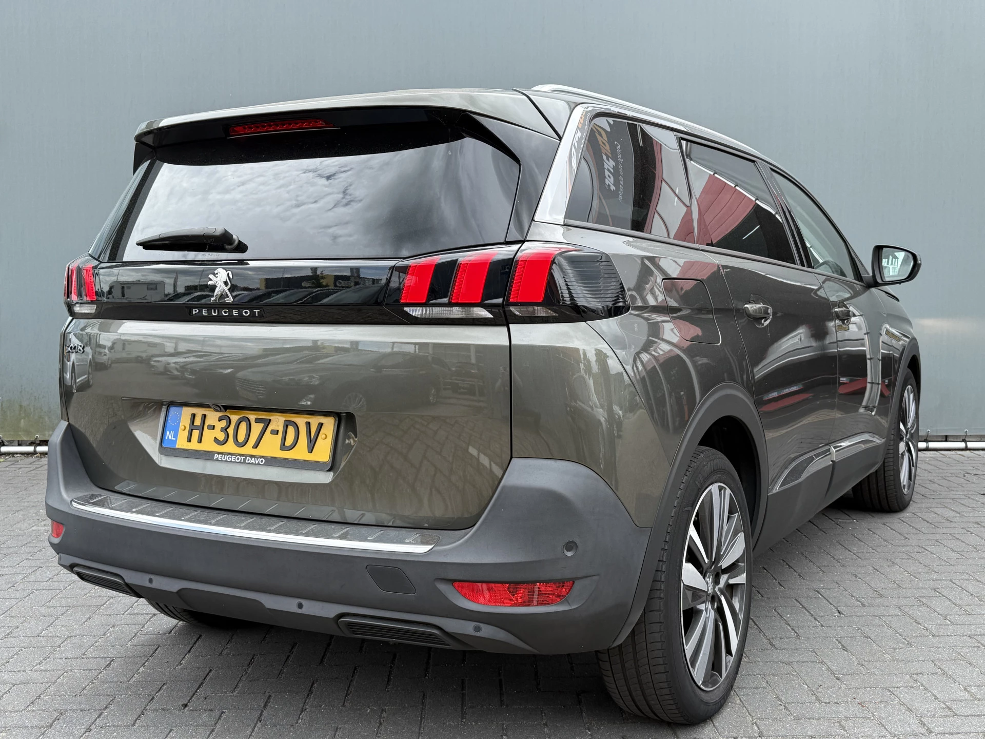 Hoofdafbeelding Peugeot 5008