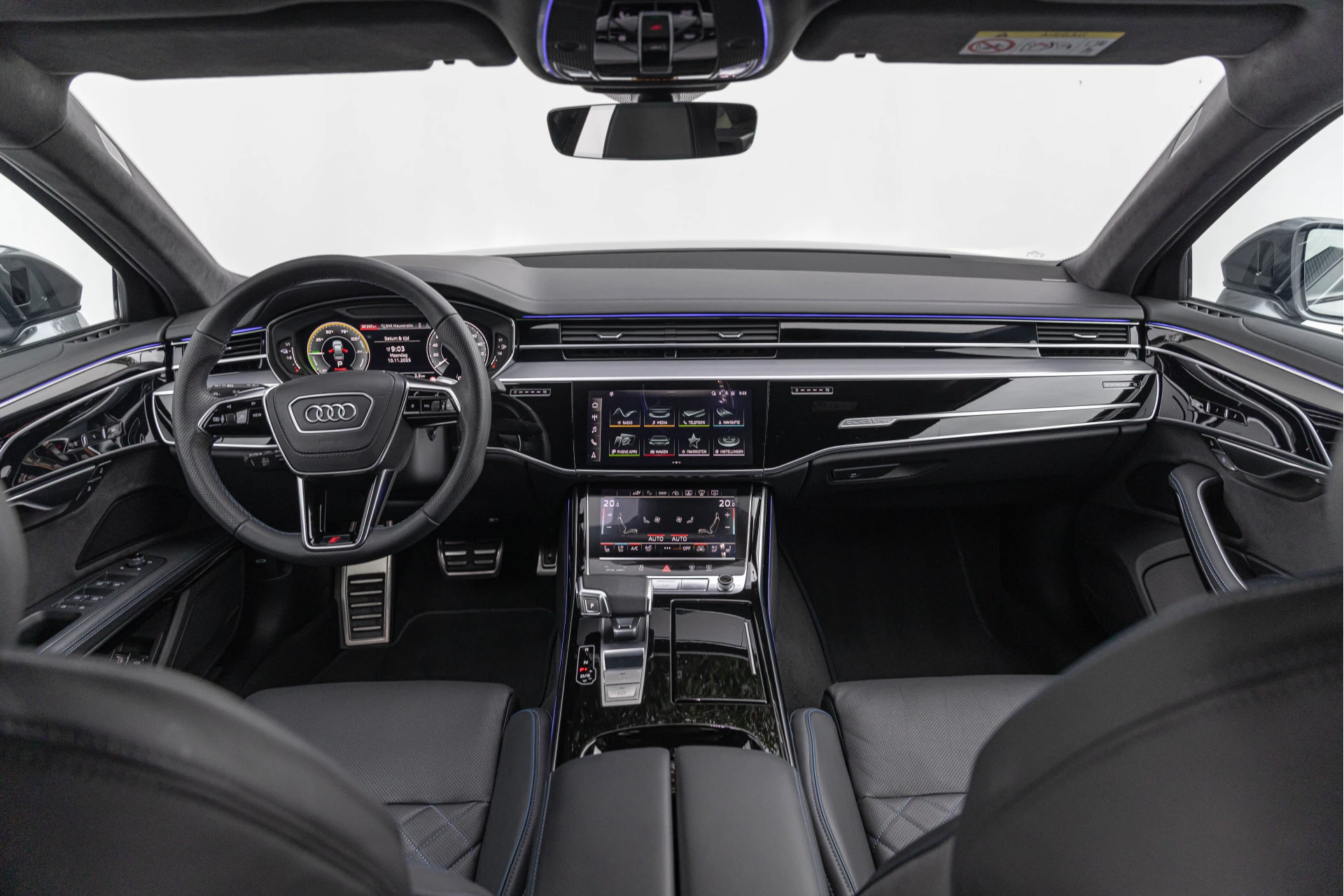 Hoofdafbeelding Audi A8