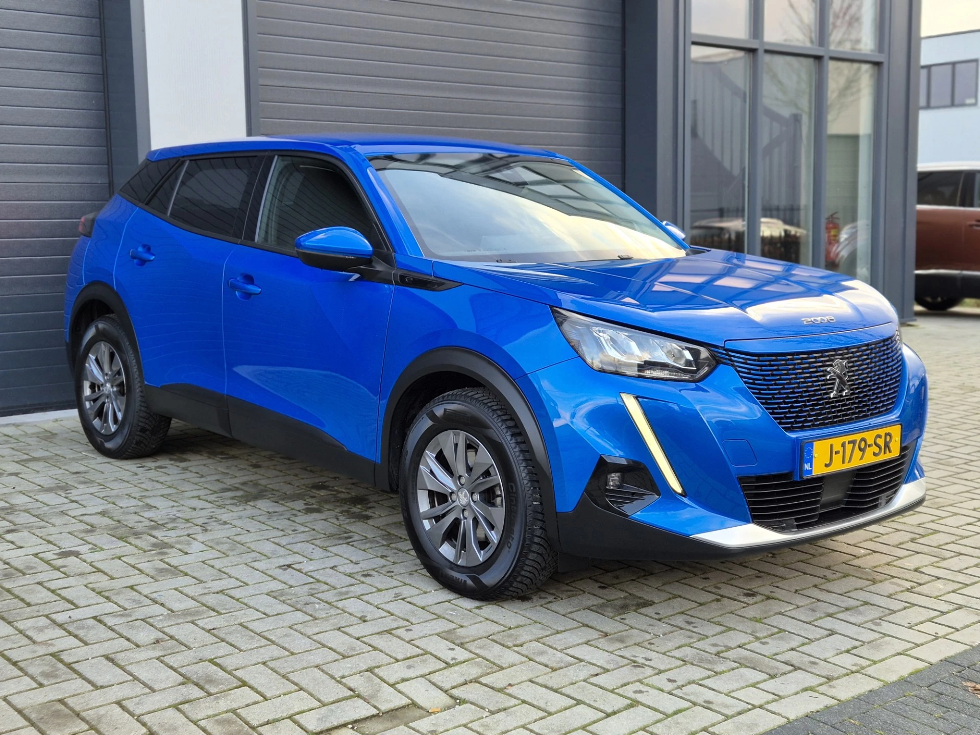 Hoofdafbeelding Peugeot e-2008