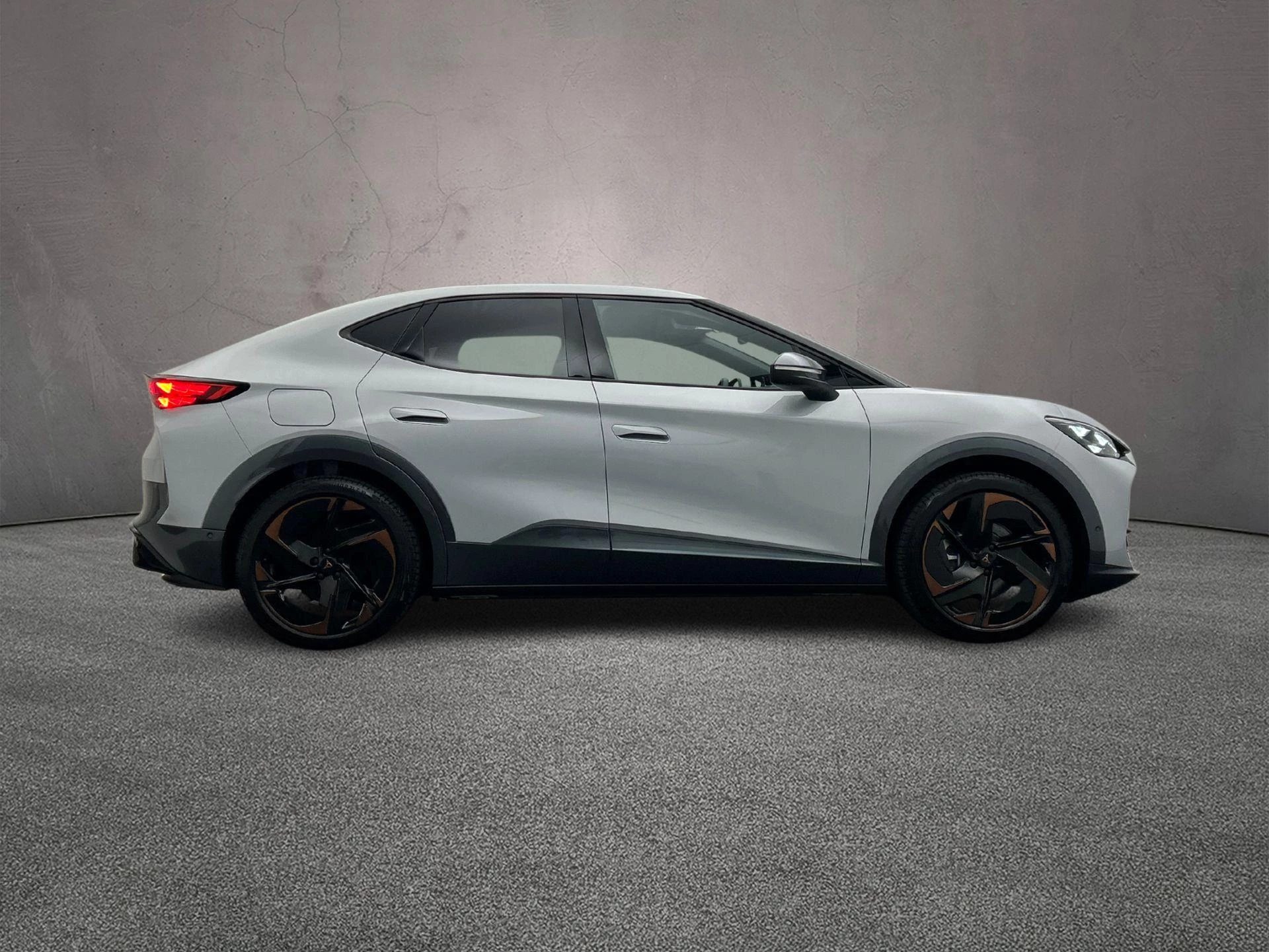 Hoofdafbeelding CUPRA Tavascan