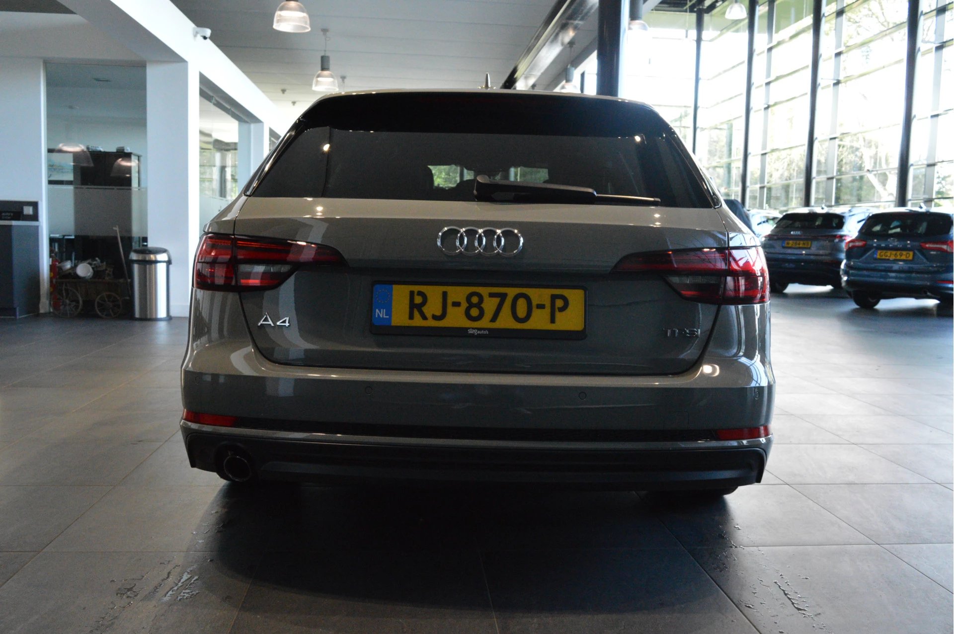 Hoofdafbeelding Audi A4