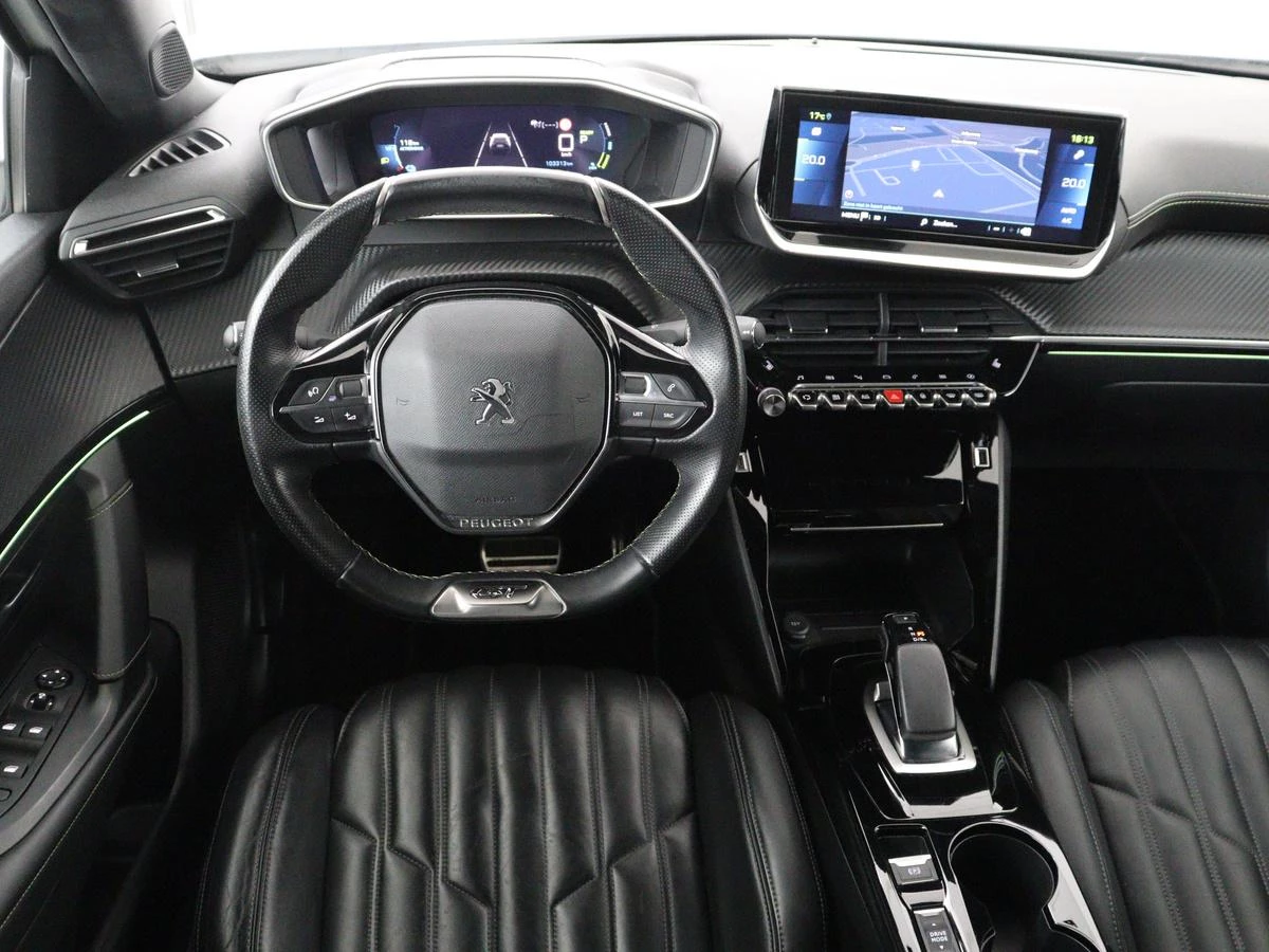 Hoofdafbeelding Peugeot e-2008