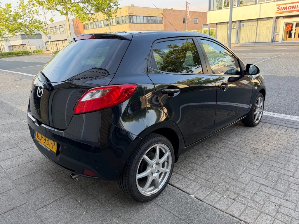 Hoofdafbeelding Mazda 2