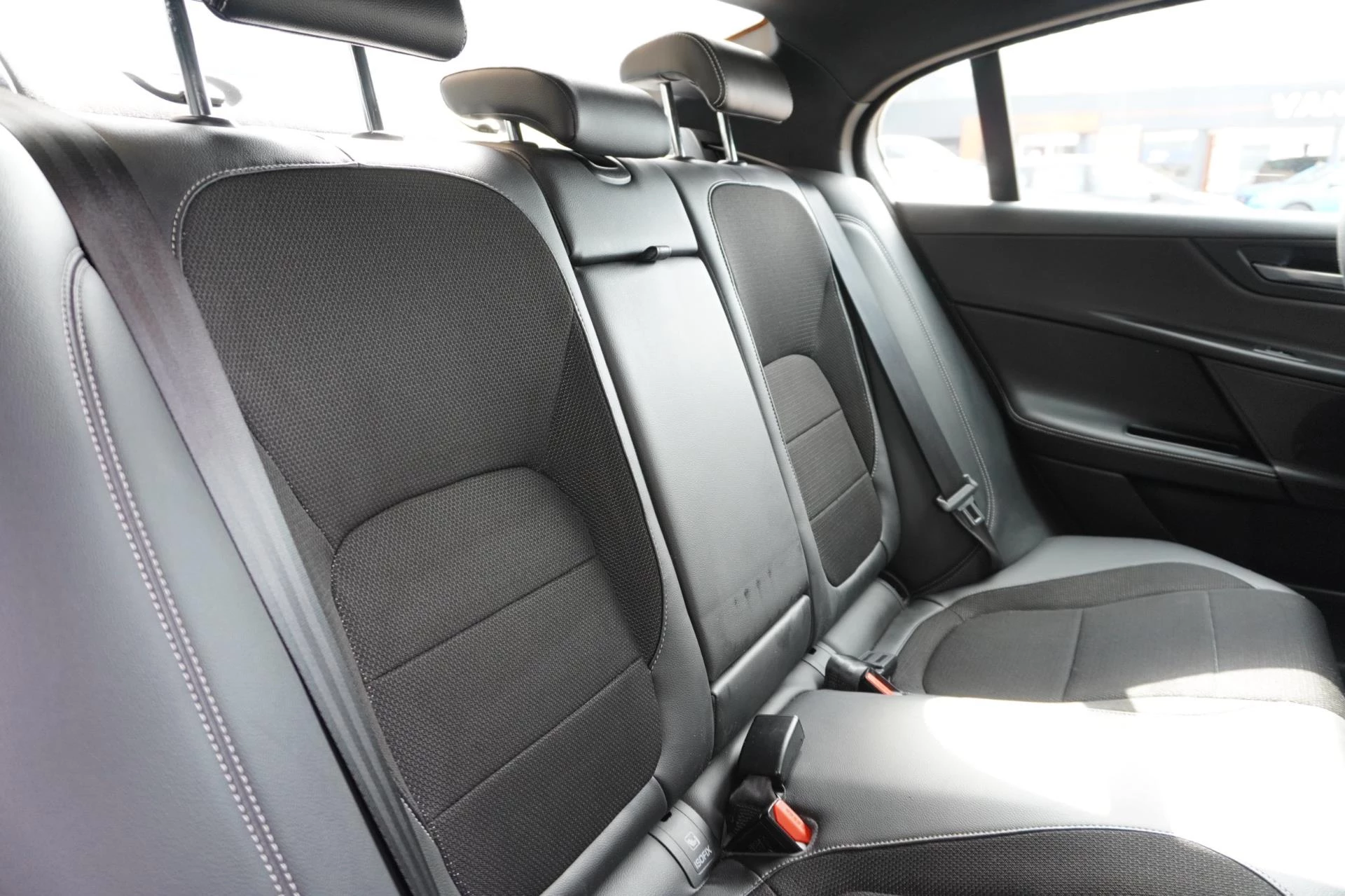 Hoofdafbeelding Jaguar XE
