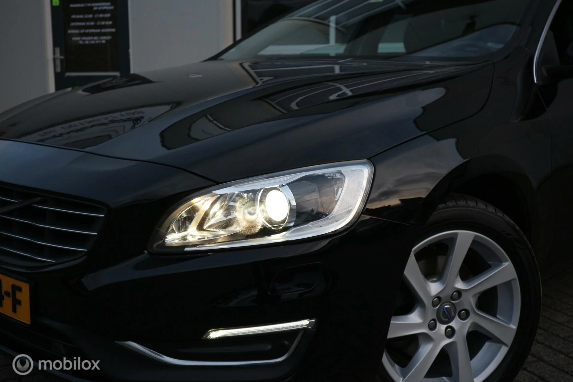 Hoofdafbeelding Volvo V60