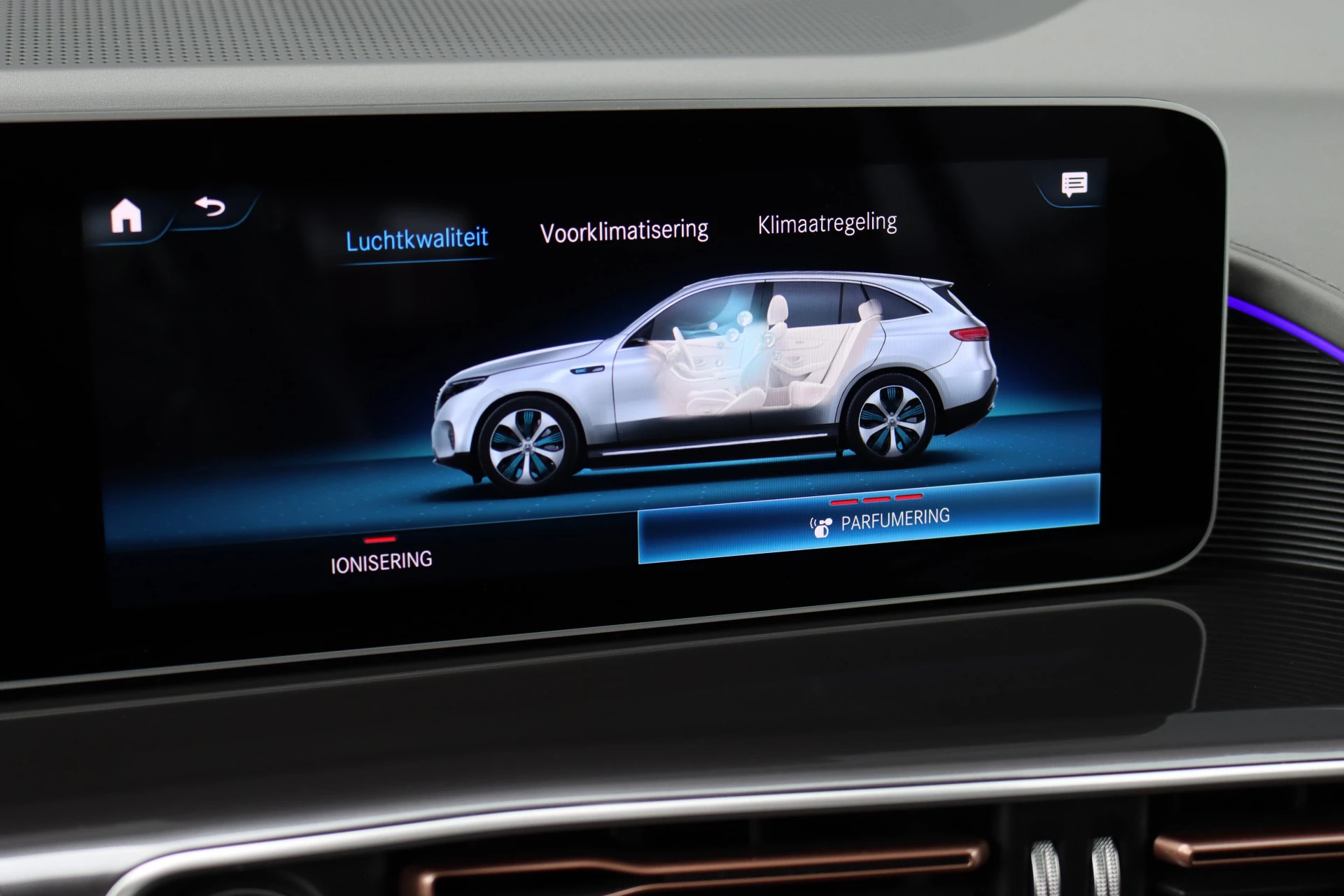 Hoofdafbeelding Mercedes-Benz EQC