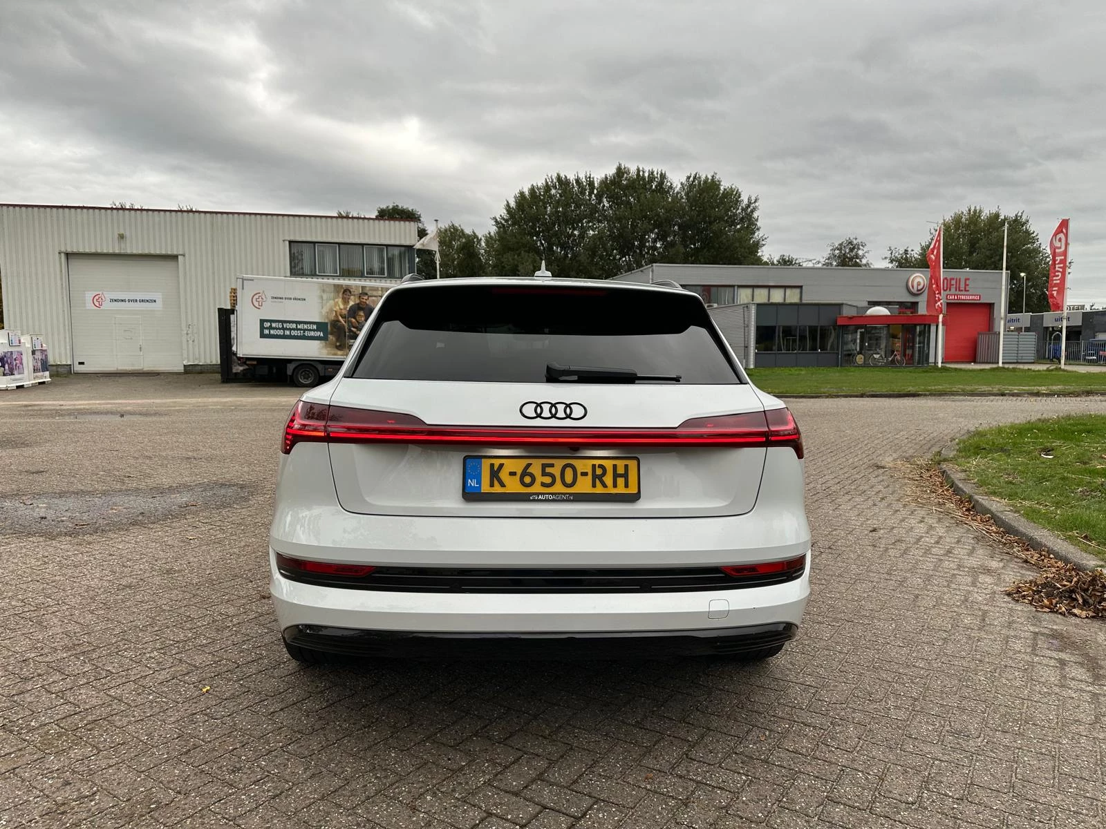 Hoofdafbeelding Audi e-tron