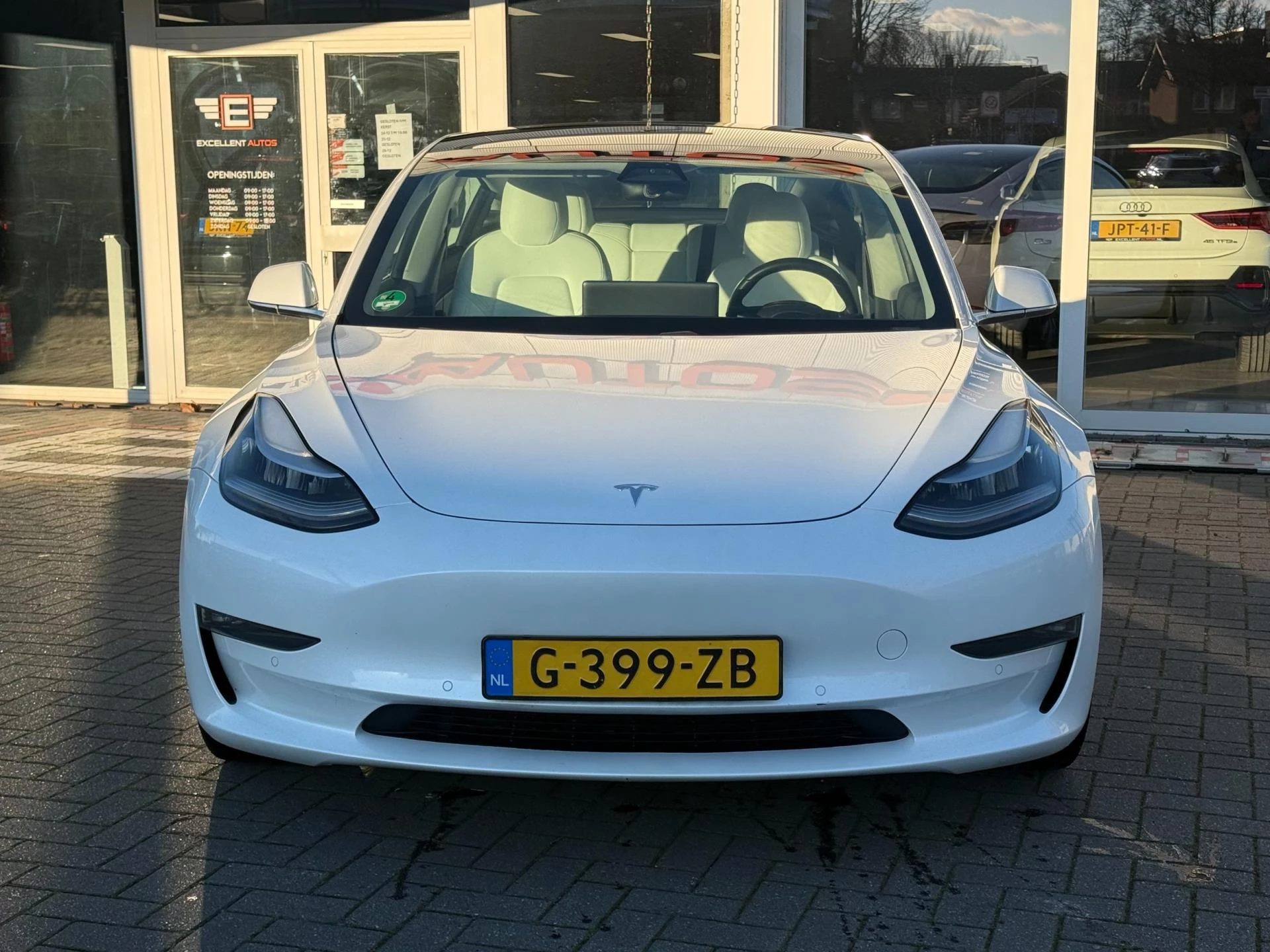Hoofdafbeelding Tesla Model 3
