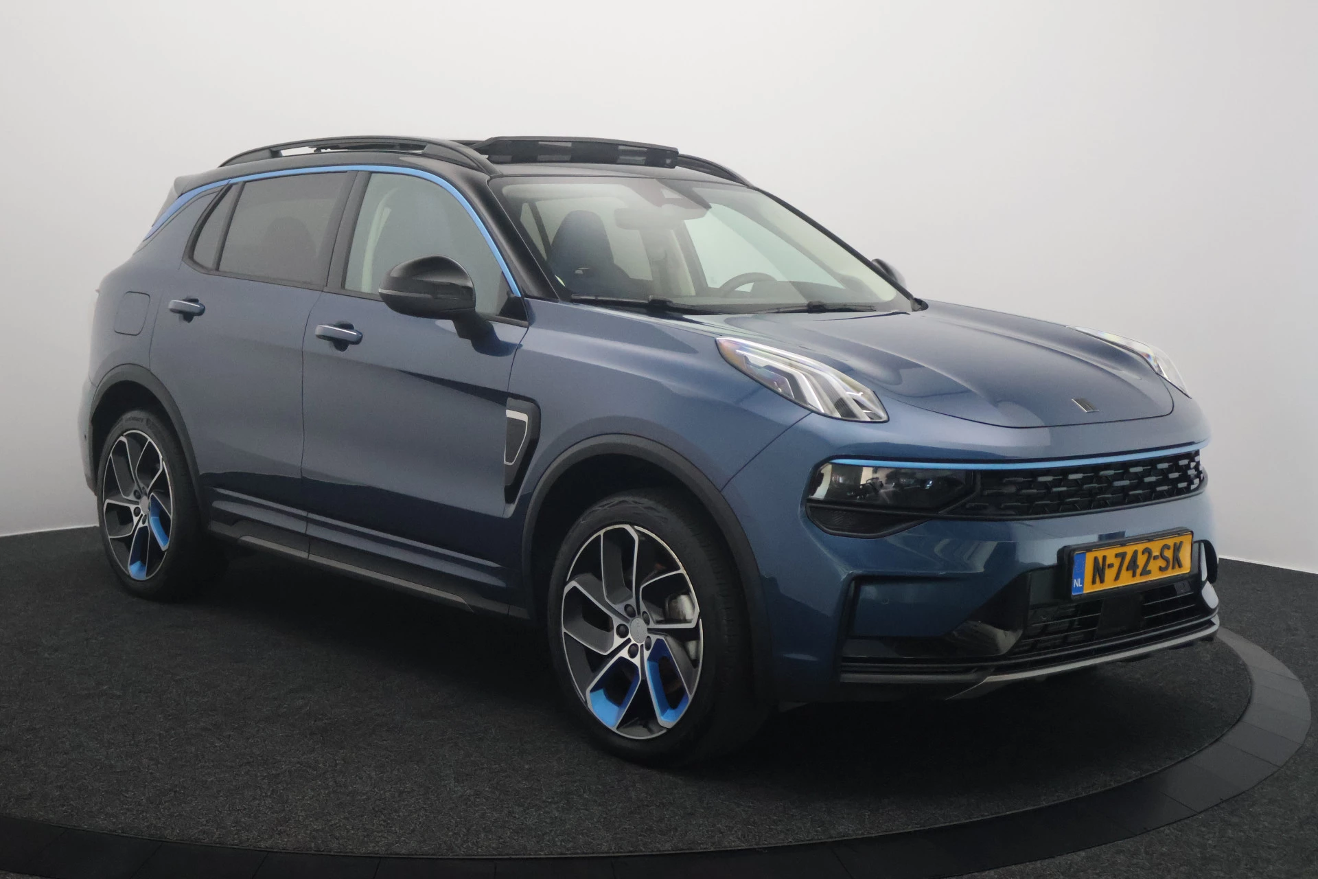 Hoofdafbeelding Lynk & Co 01