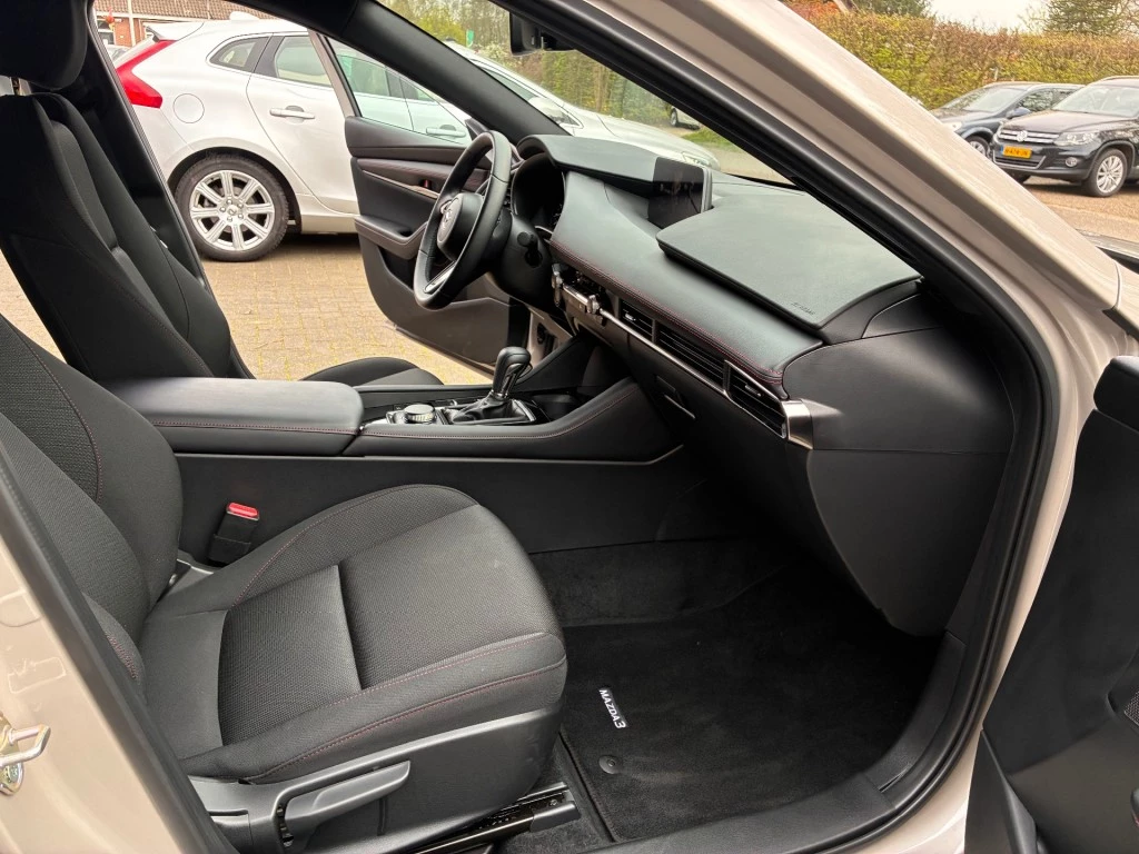 Hoofdafbeelding Mazda 3