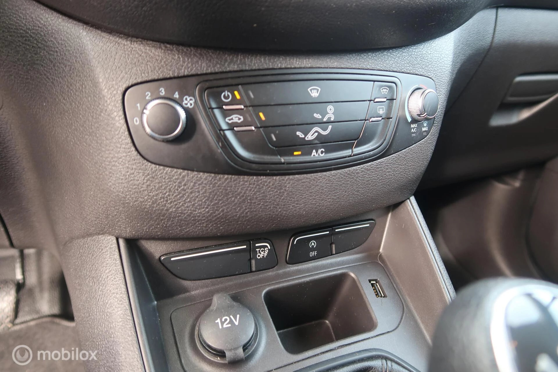 Hoofdafbeelding Ford Transit Courier