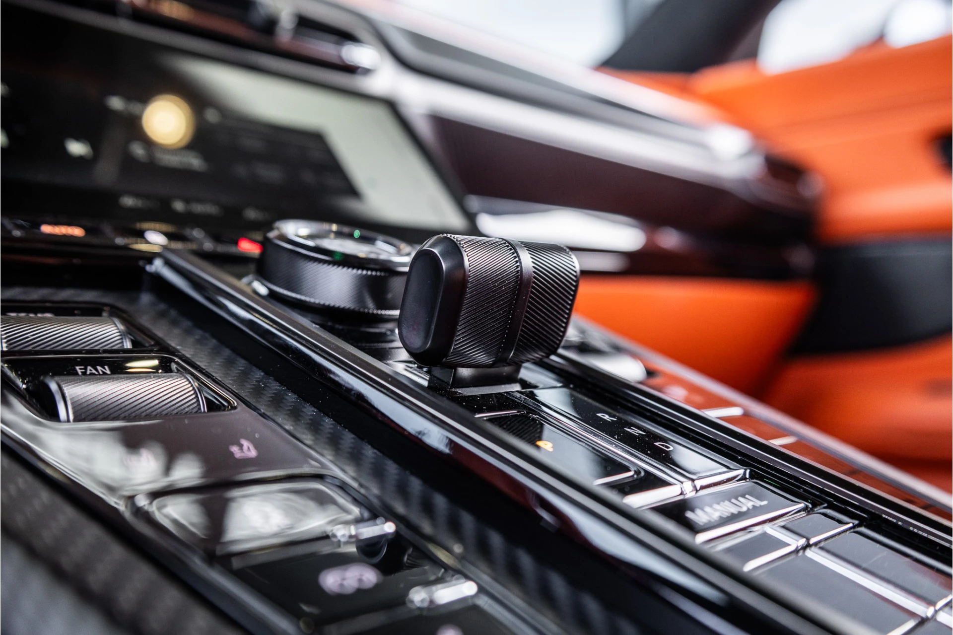 Hoofdafbeelding Aston Martin V8 Vantage