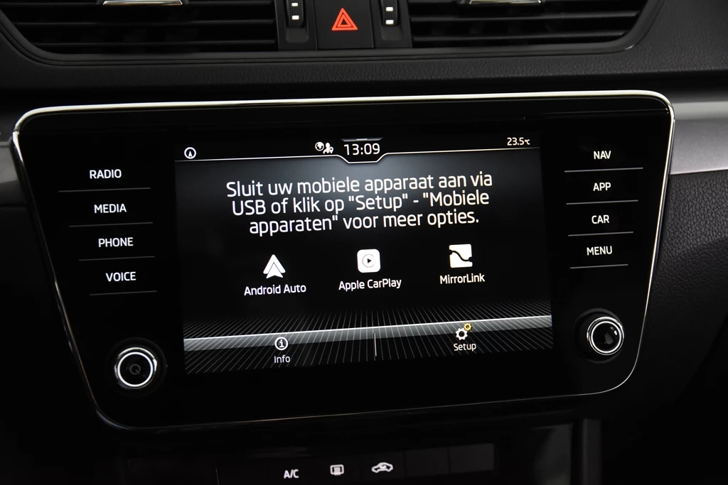 Hoofdafbeelding Škoda Superb