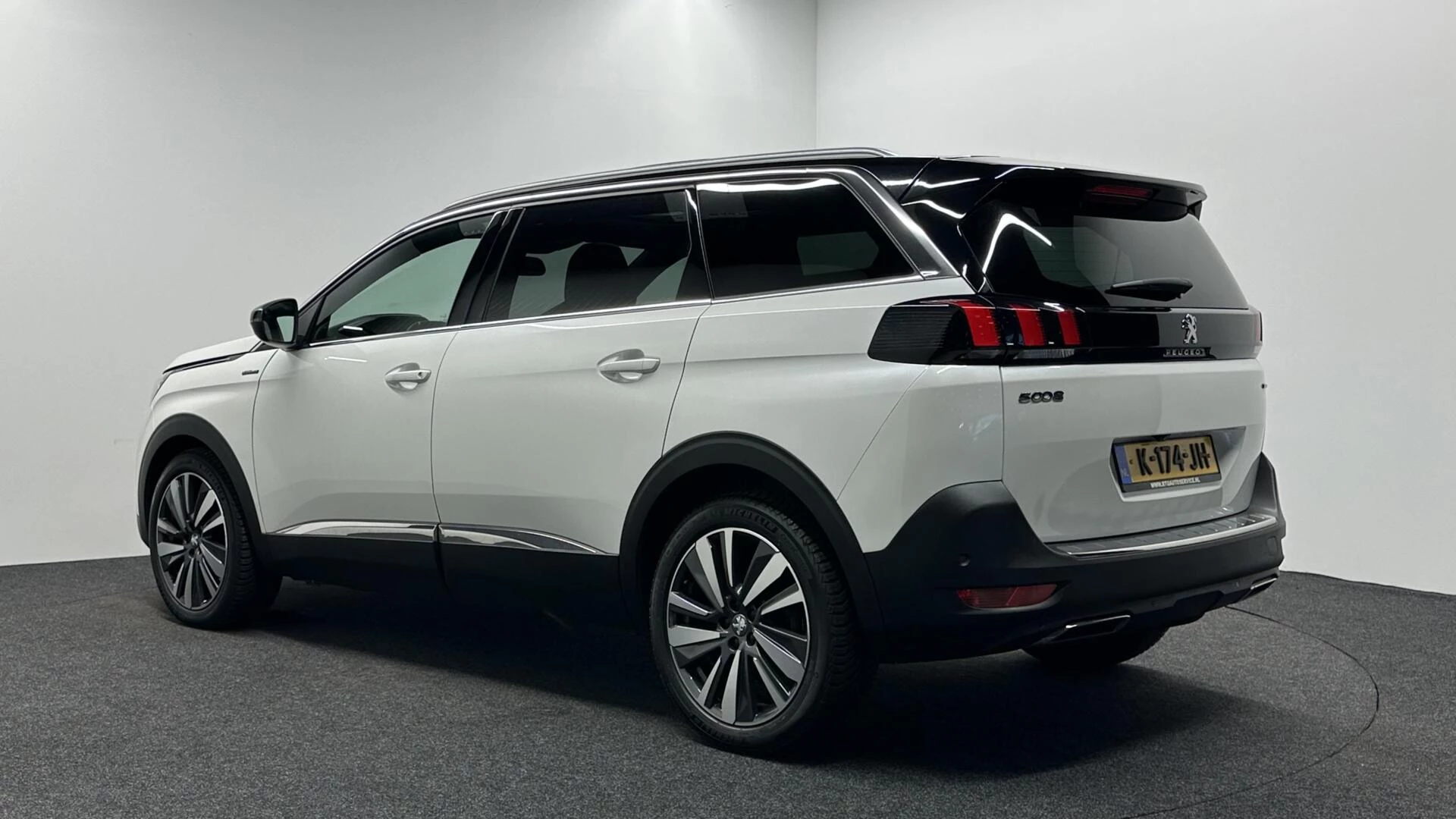 Hoofdafbeelding Peugeot 5008